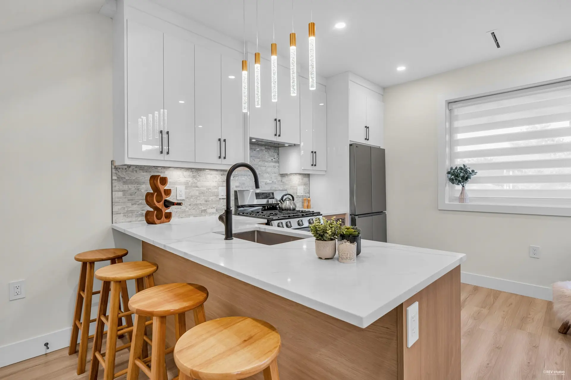 #2 2703 E 3rd Avenue - Image 5