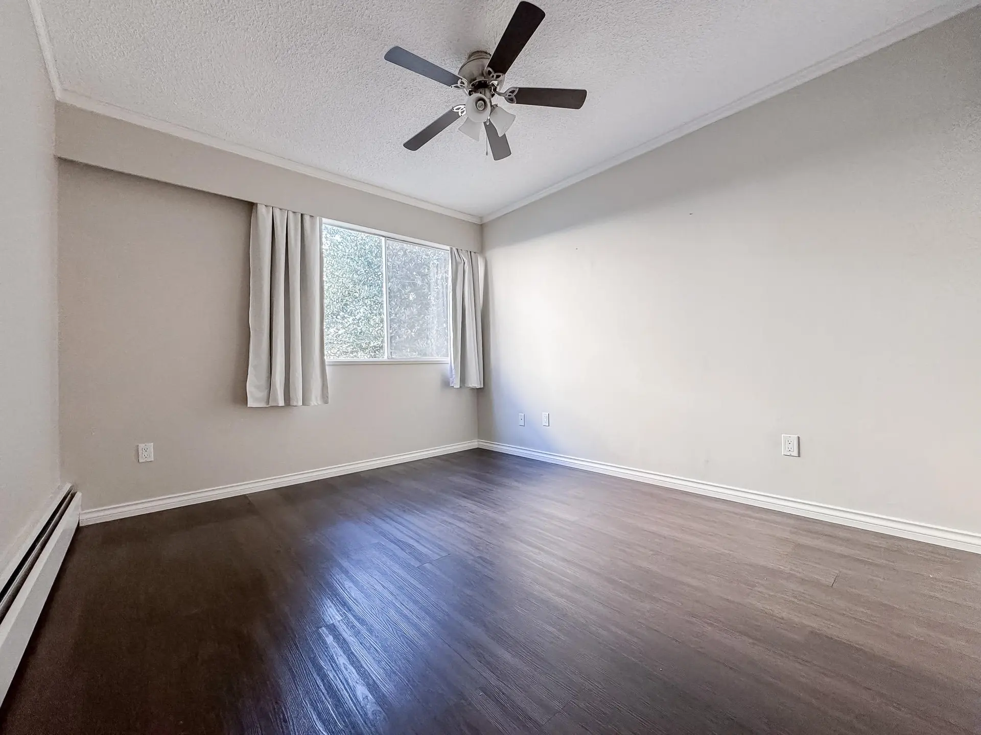 Property at #211 910 FIFTH AVENUE, New Westminster, BC