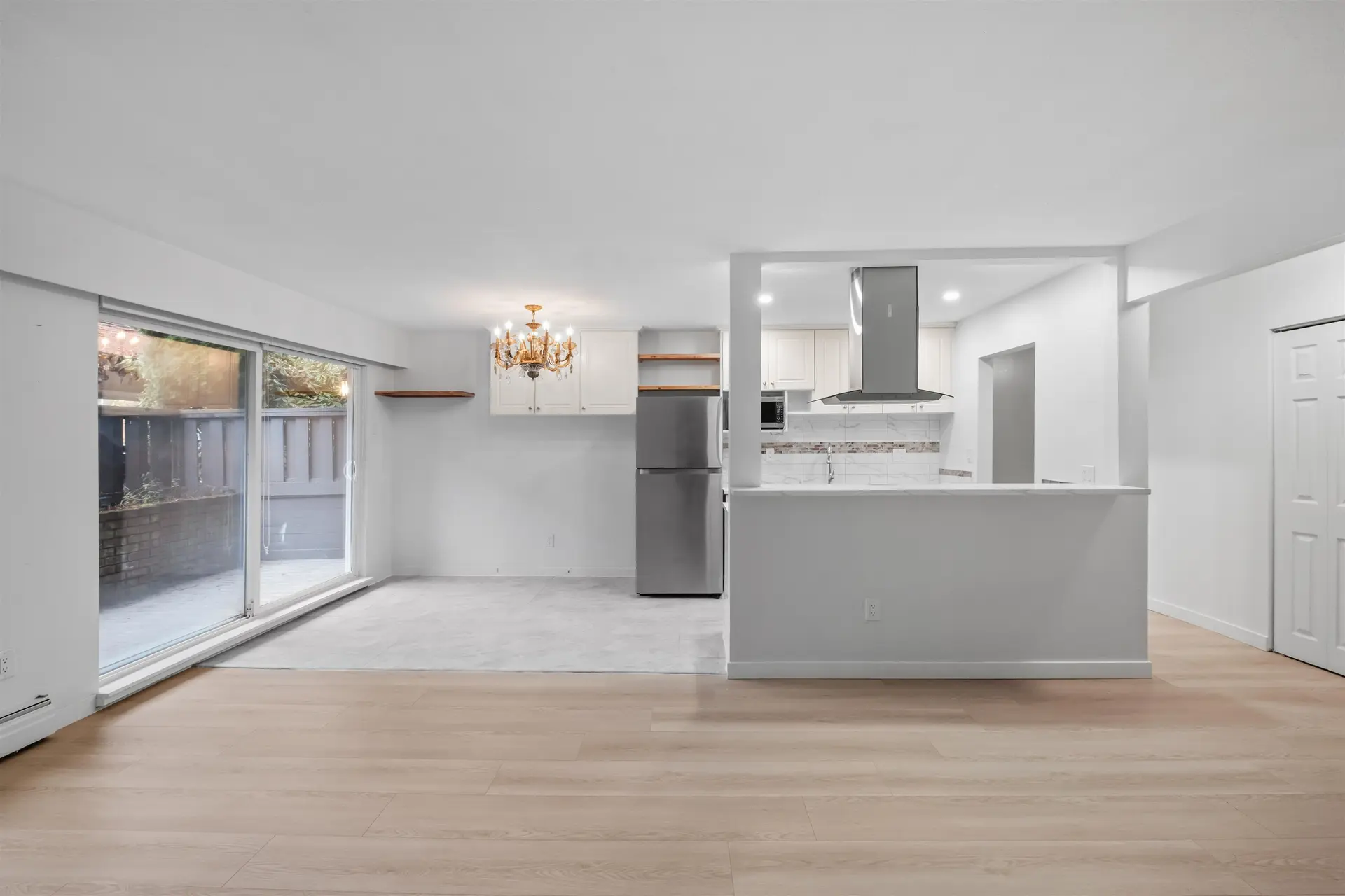 #609 555 W 28th Street - Image 2