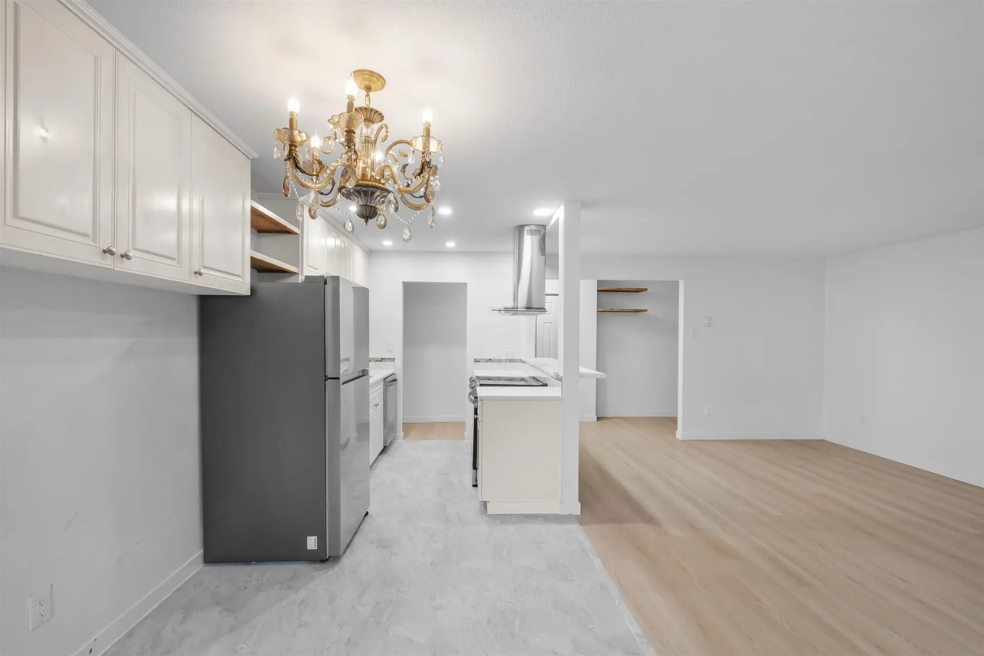 #609 555 W 28th Street - Image 6