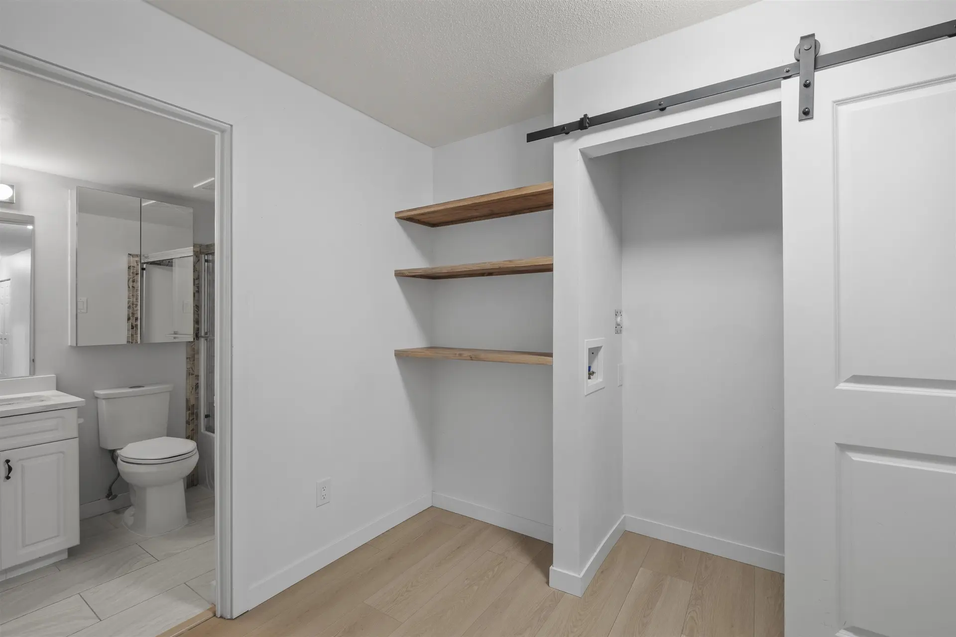 #609 555 W 28th Street - Image 13