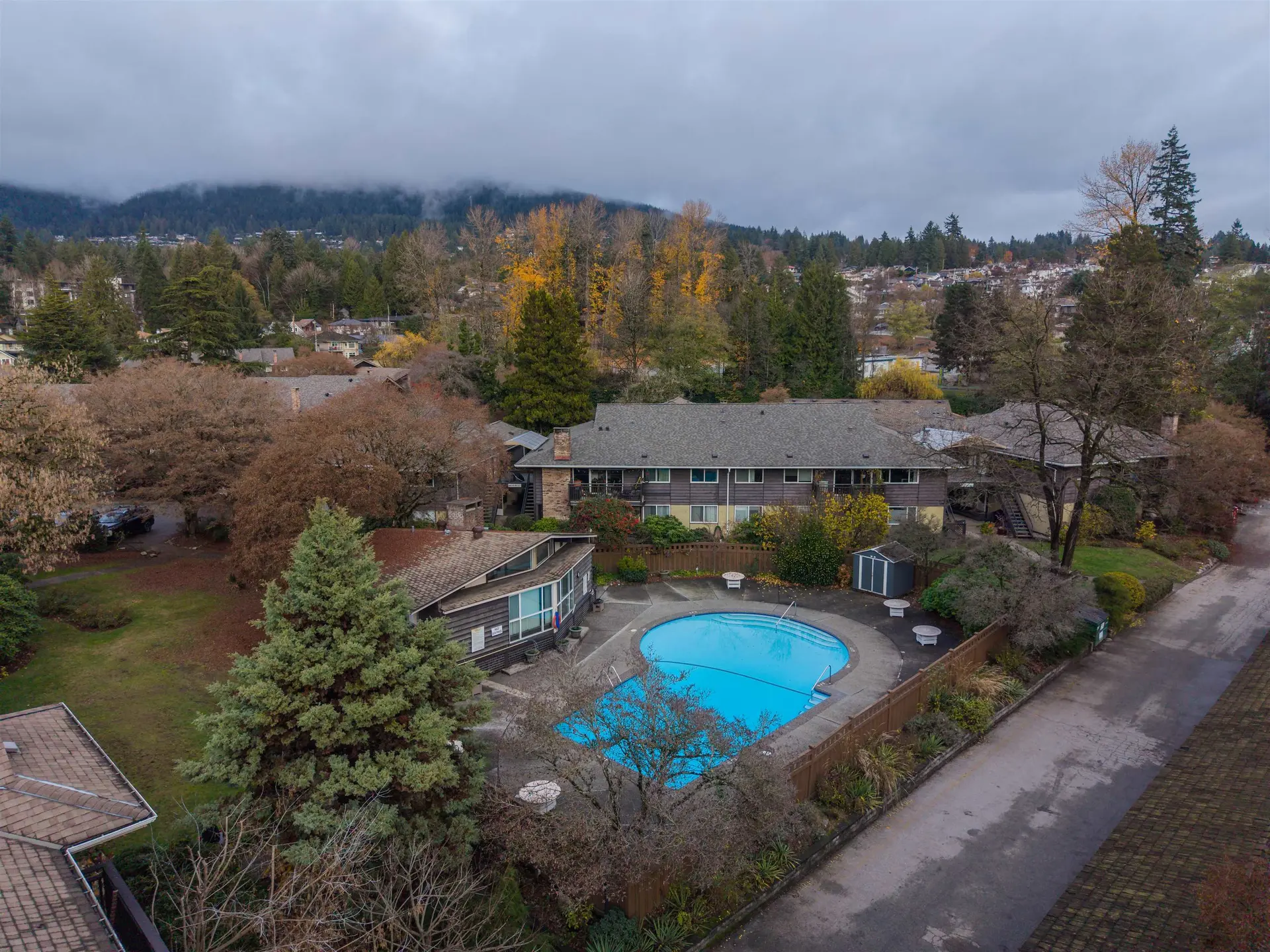 #609 555 W 28th Street - Image 15