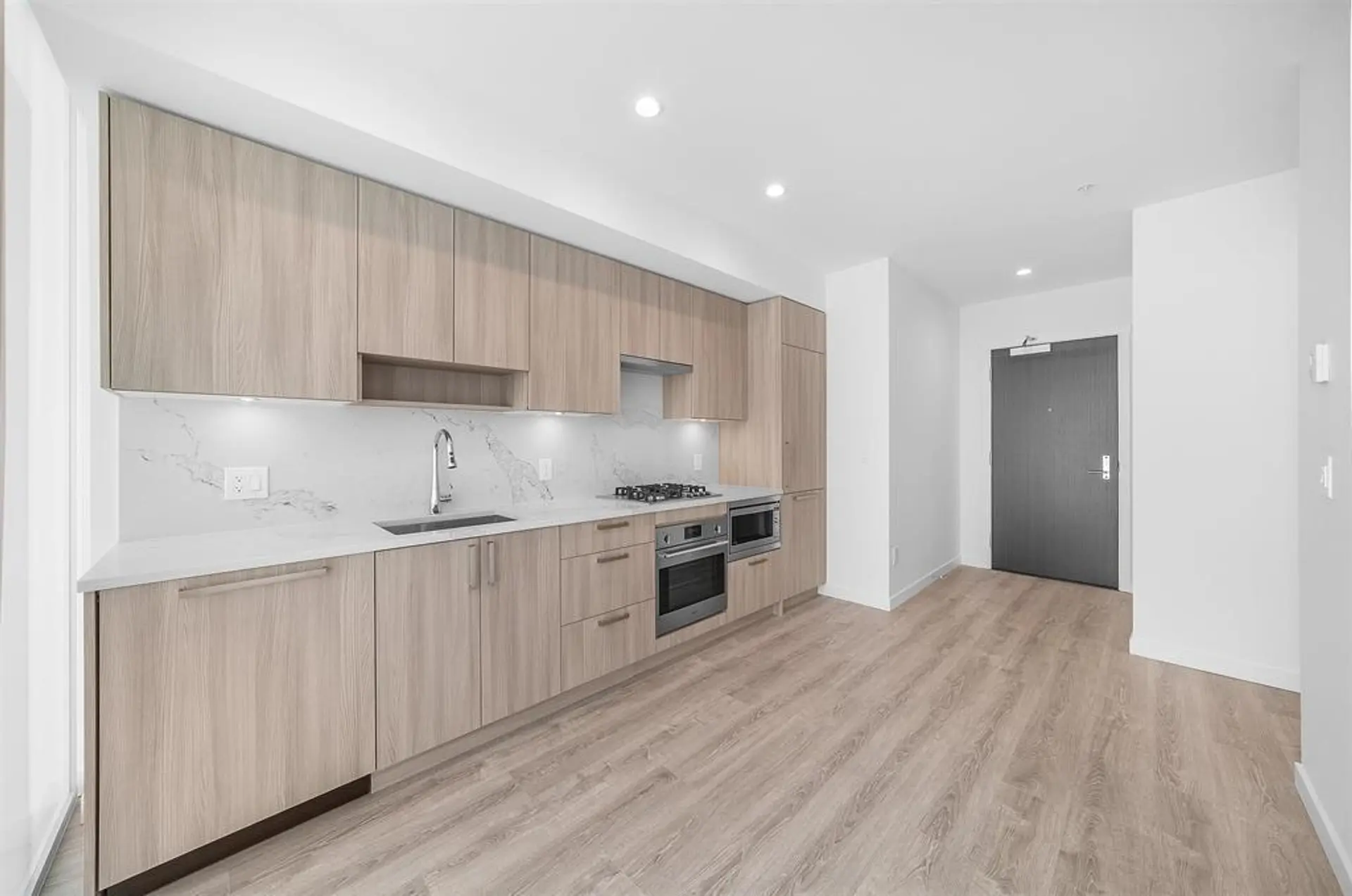 #1314 13350 Central Avenue - Image 5