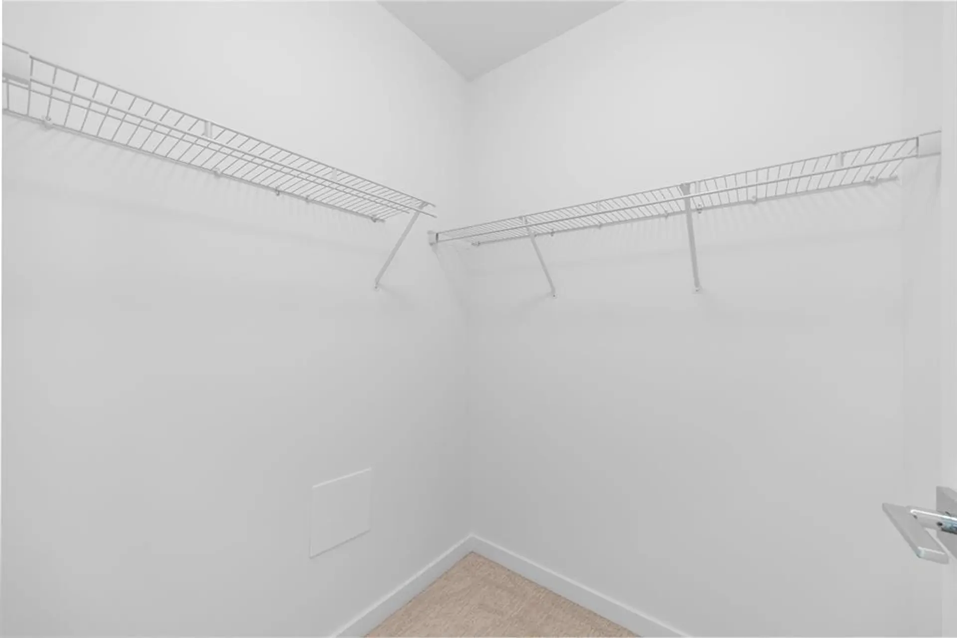 #1314 13350 Central Avenue - Image 10