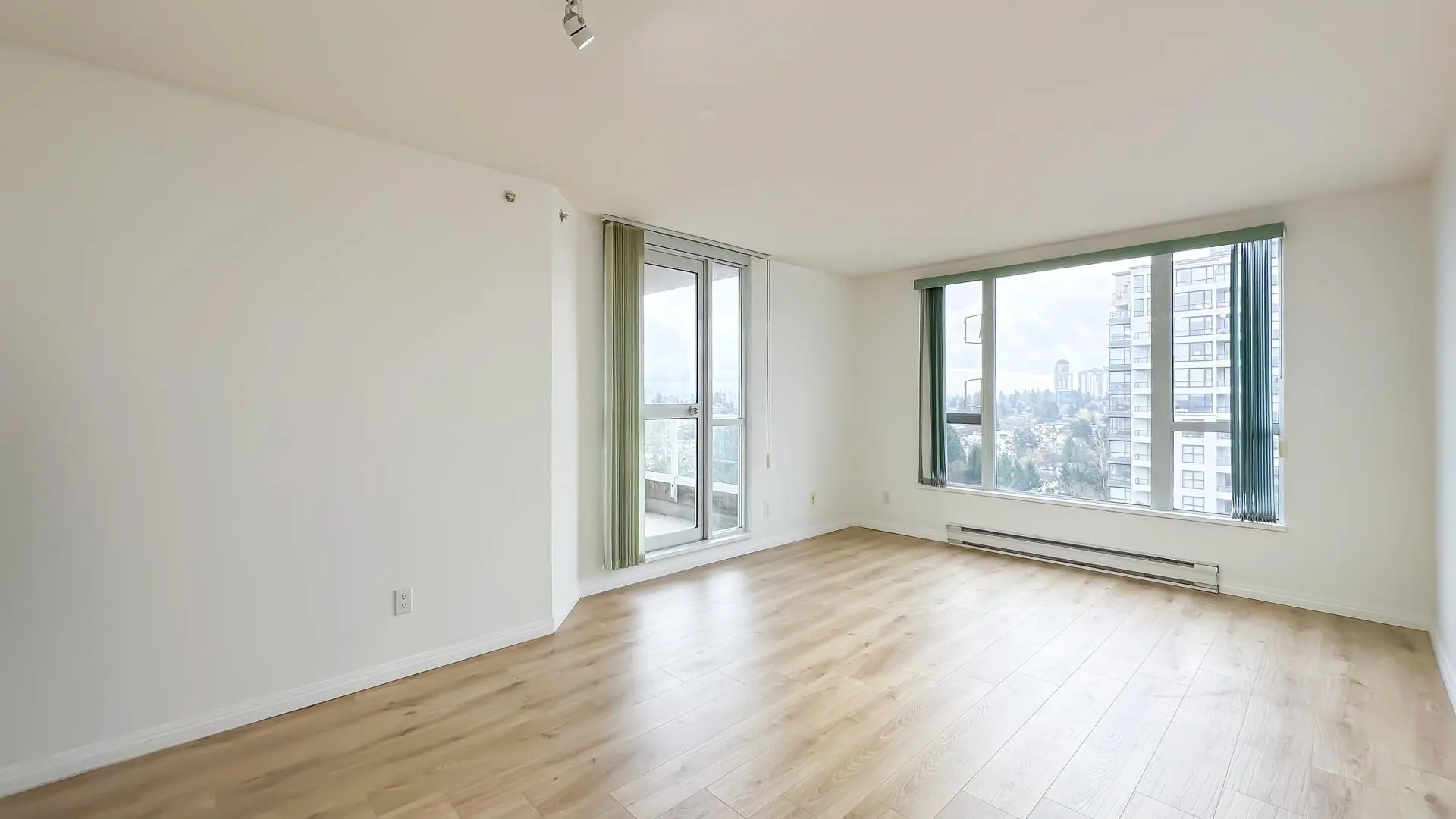#1508 5189 Gaston Street - Image 3