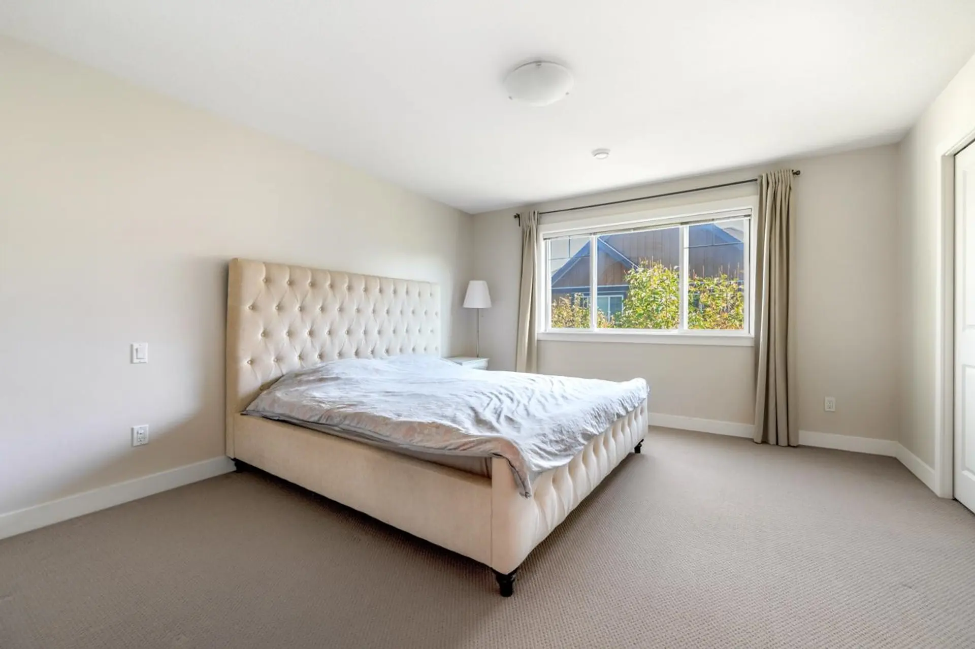#39 9699 Sills Avenue - Image 11