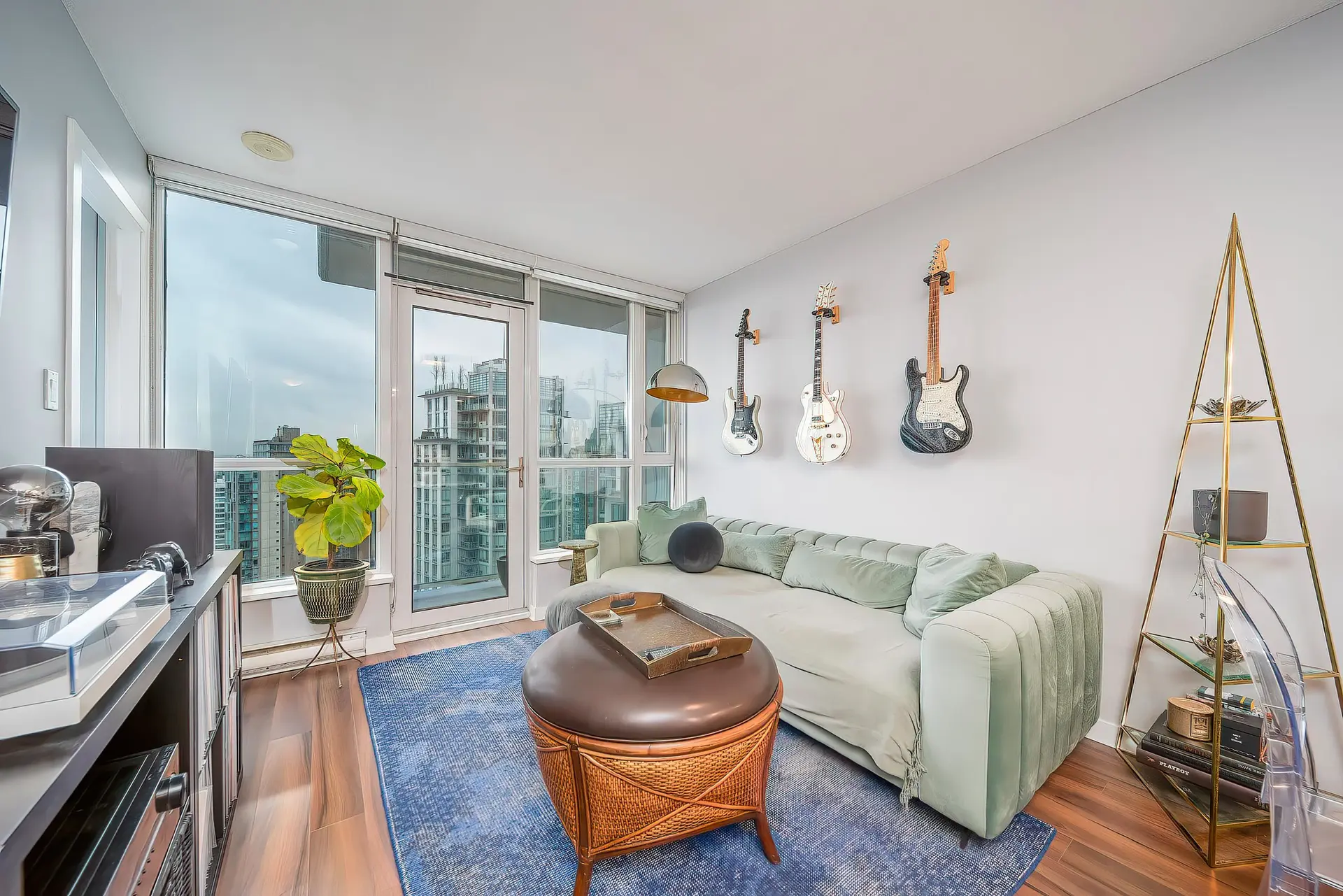 #2605 833 Seymour Street - Image 2