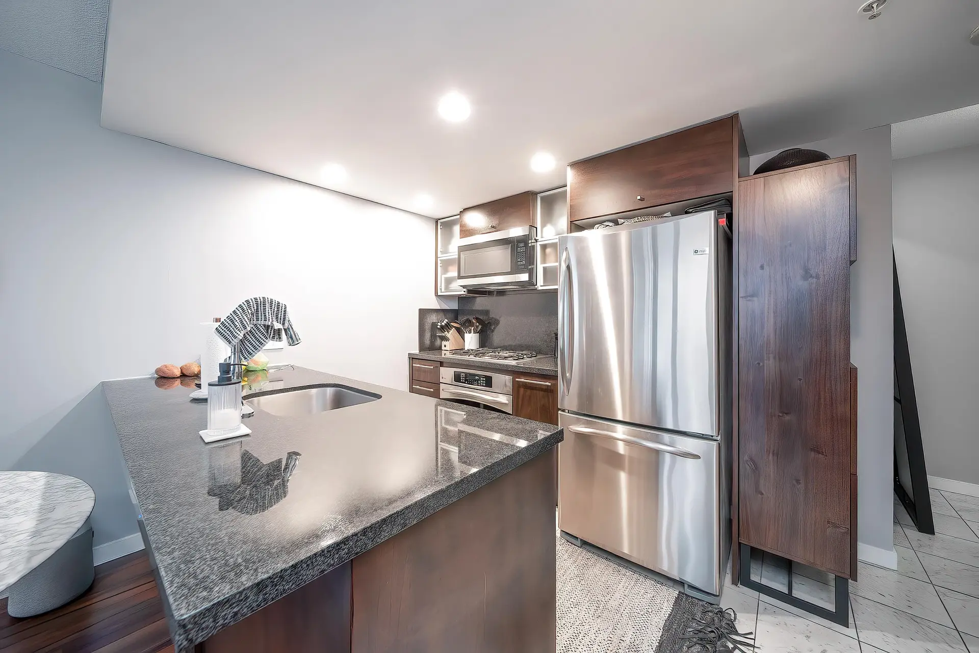 #2605 833 Seymour Street - Image 7