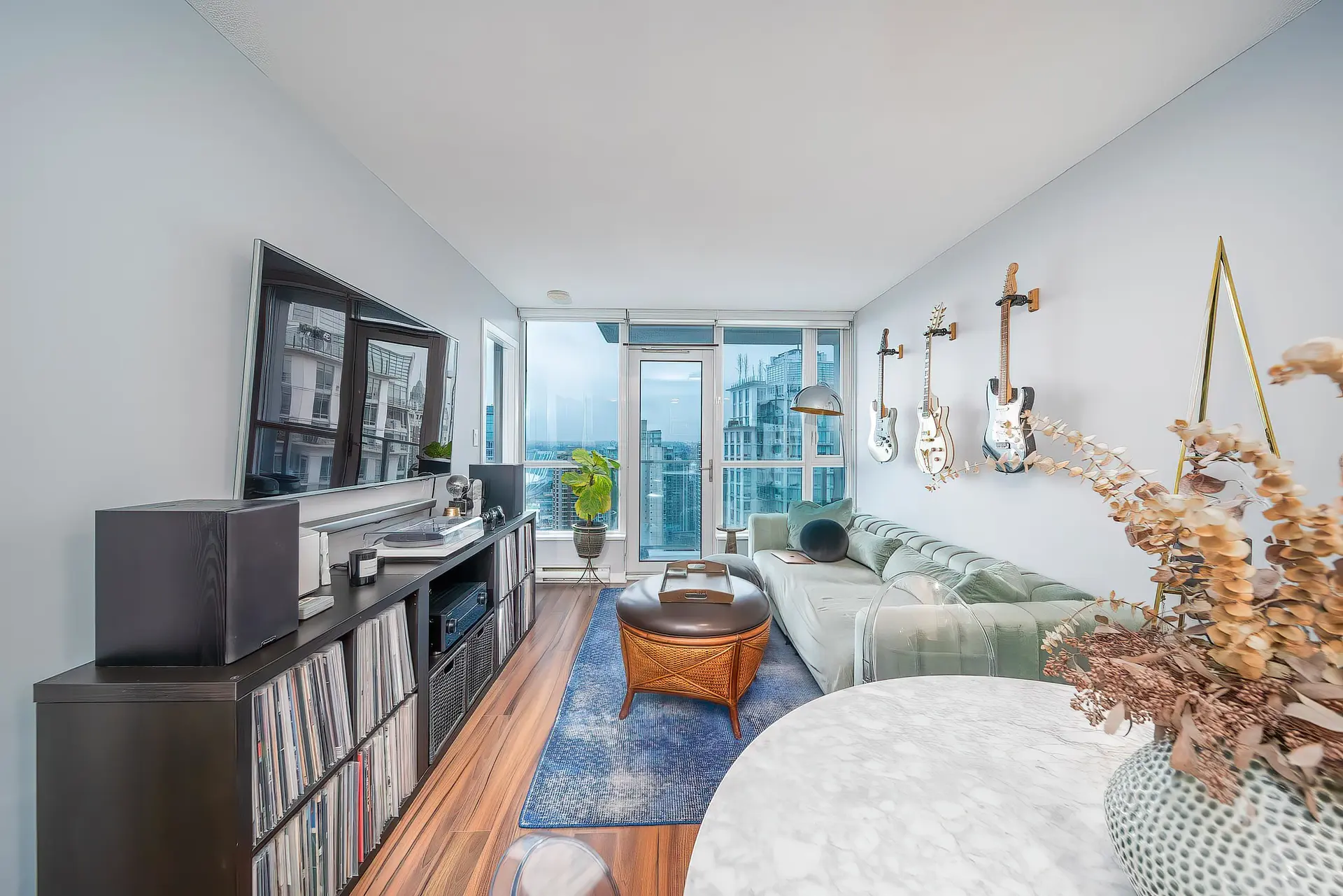 #2605 833 Seymour Street - Image 3