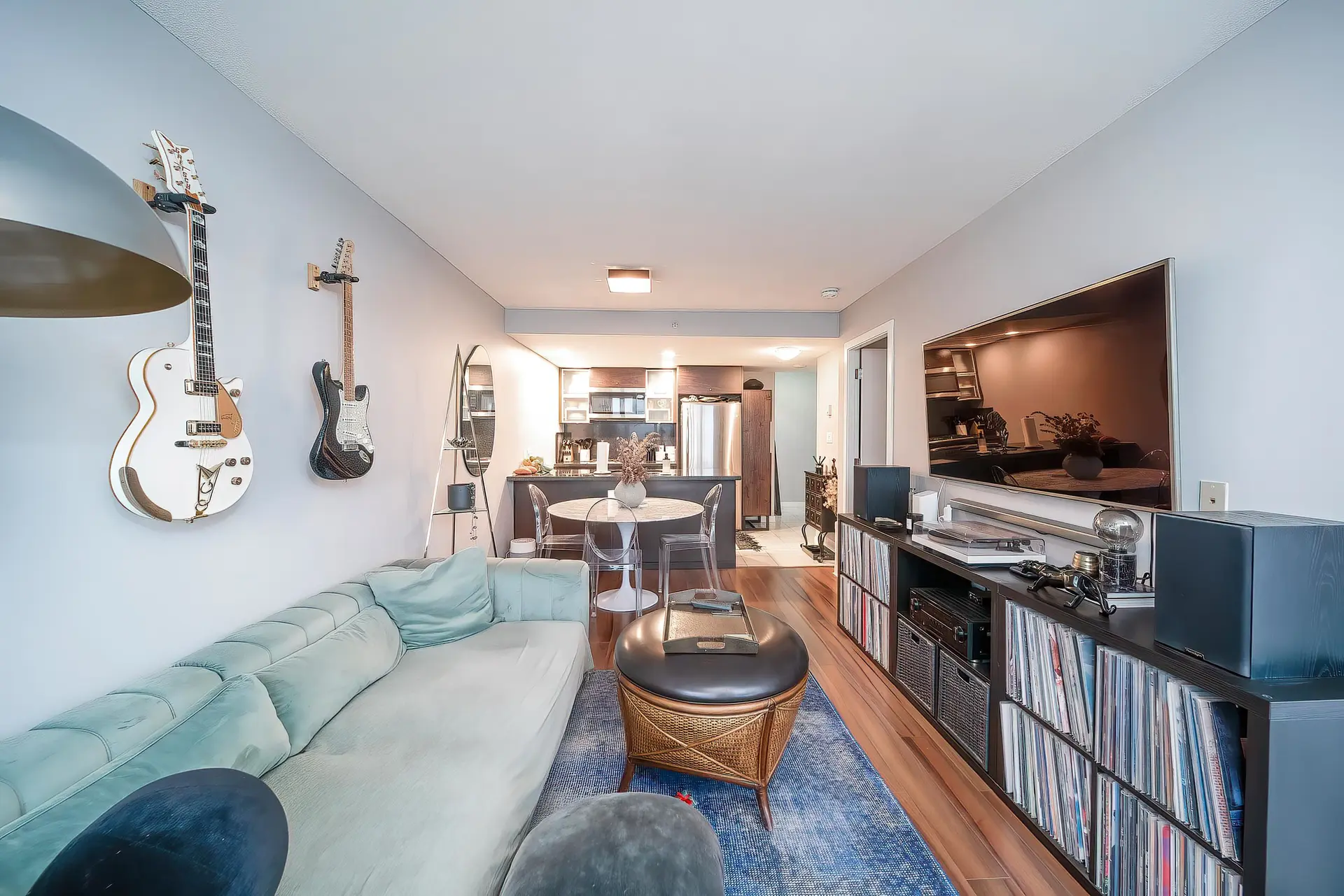 #2605 833 Seymour Street - Image 4