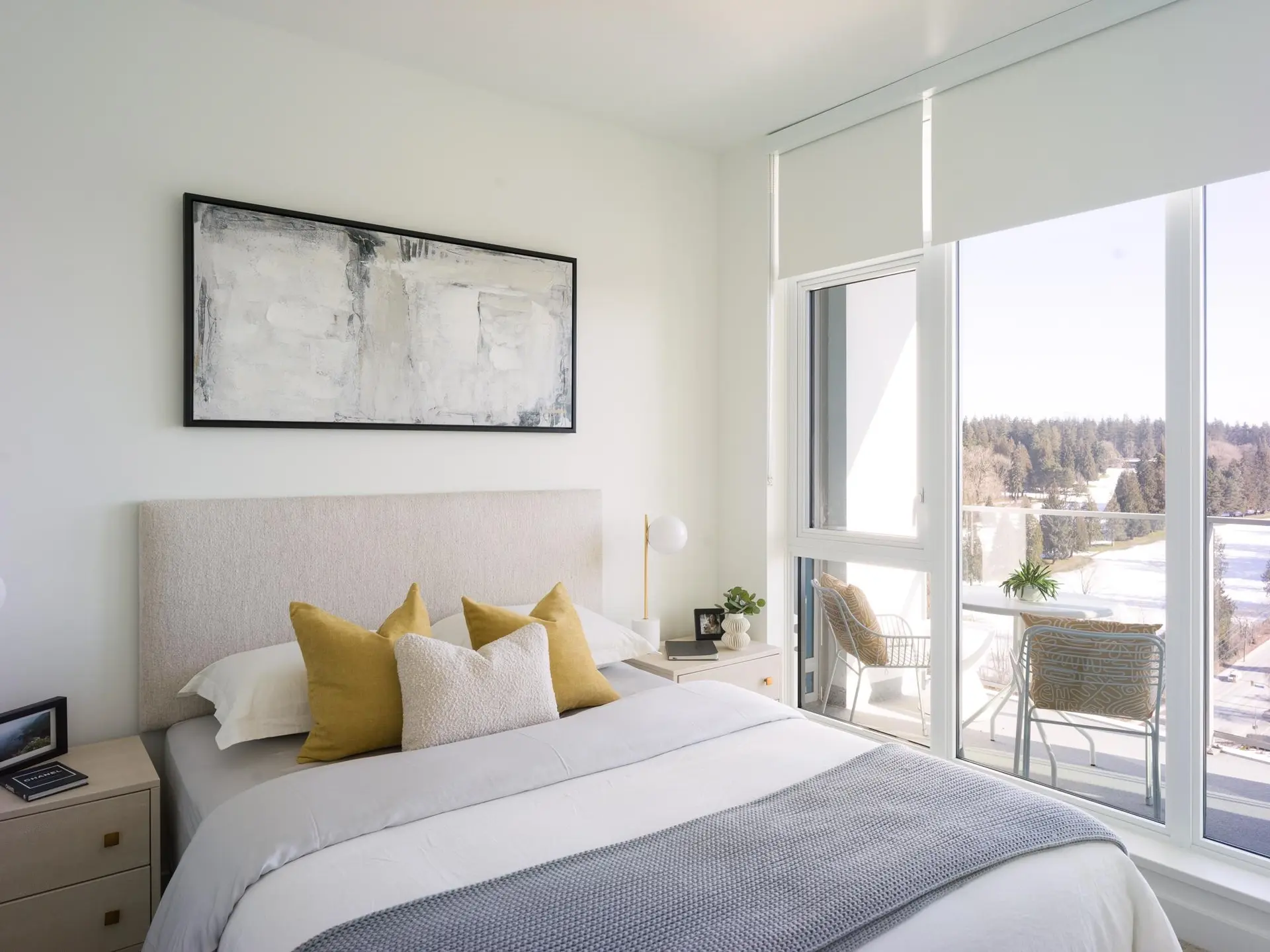 #2207 555 Sydney Avenue - Image 3