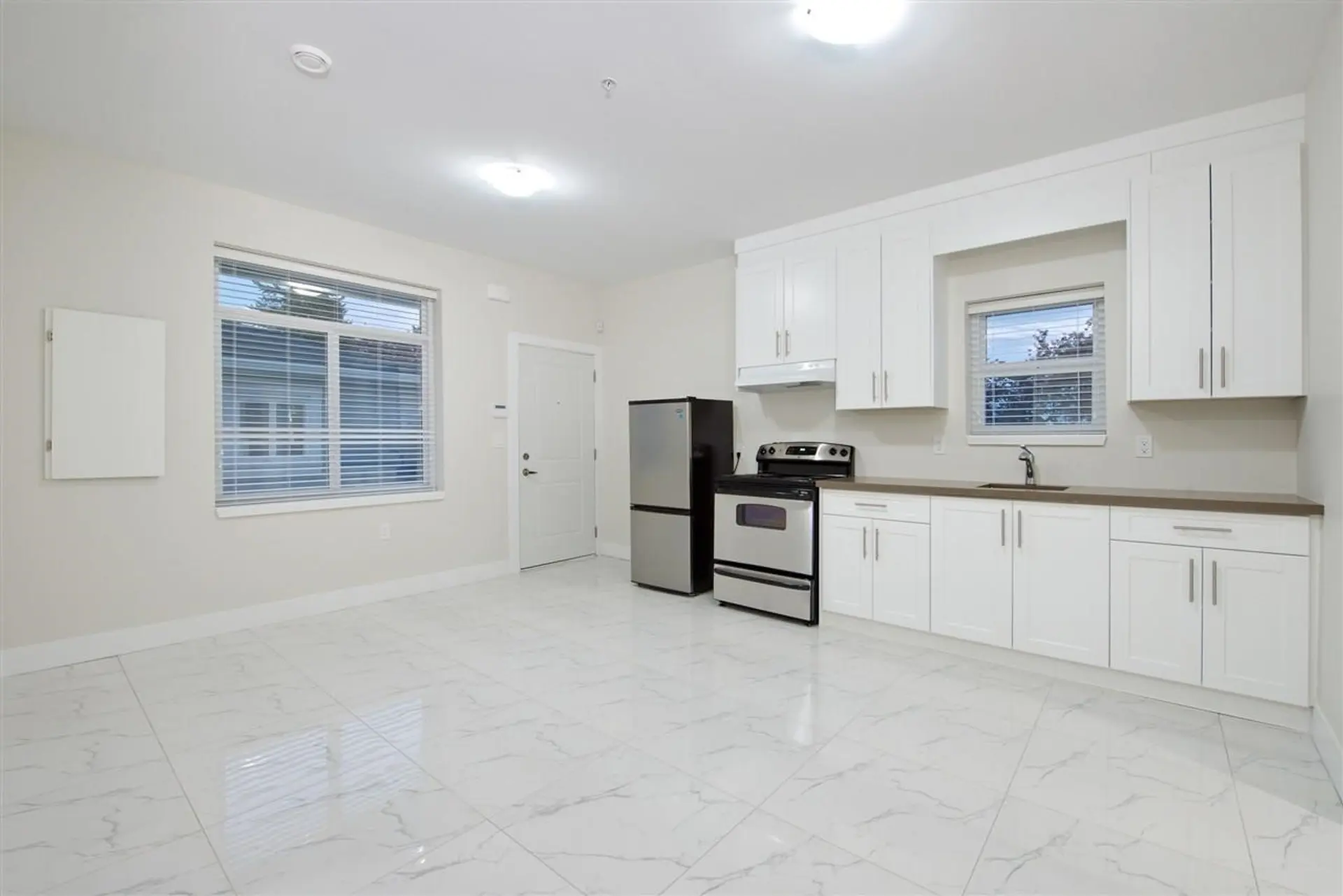 Property at 215 E 64TH AVENUE, Vancouver, BC