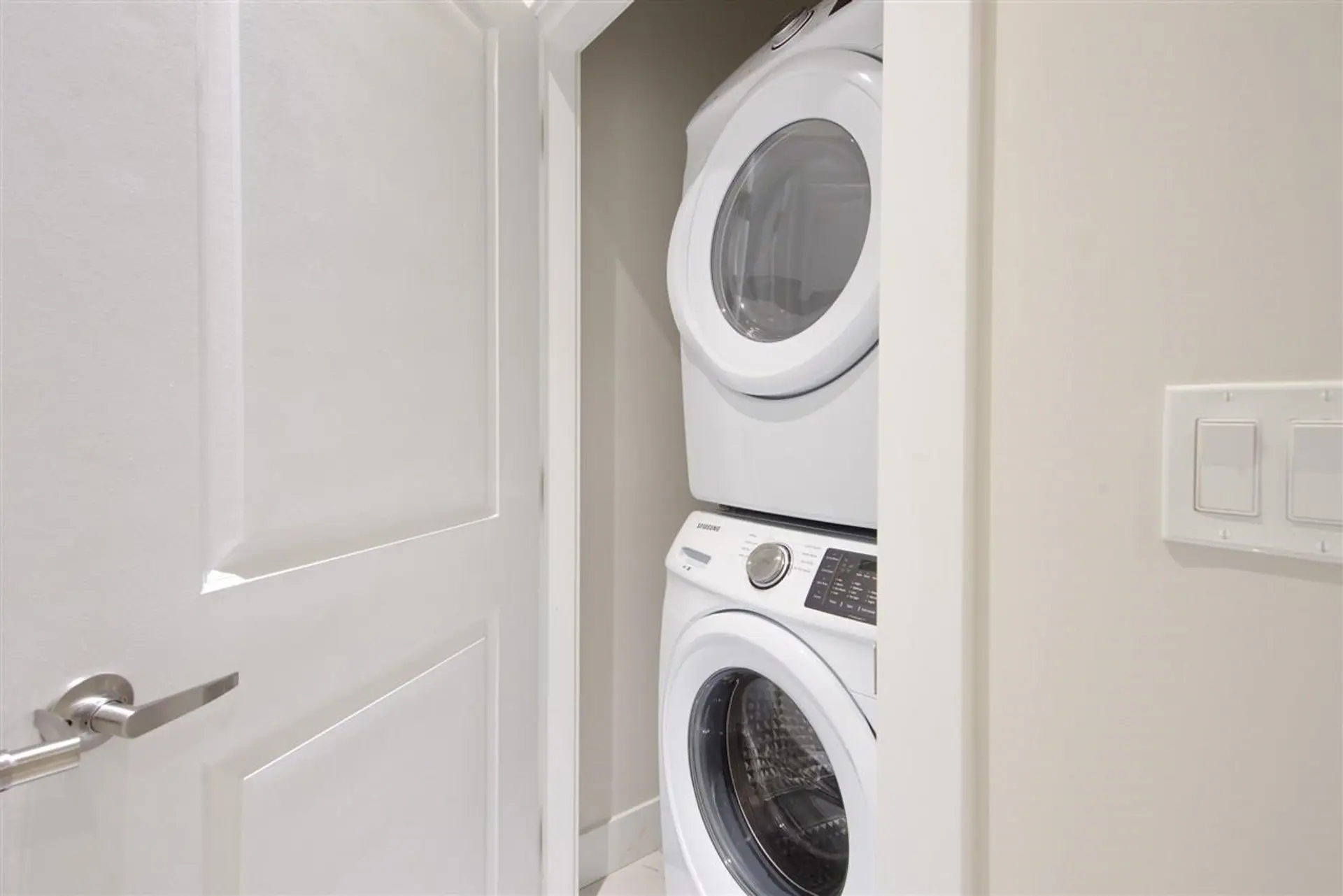 Property at 215 E 64TH AVENUE, Vancouver, BC