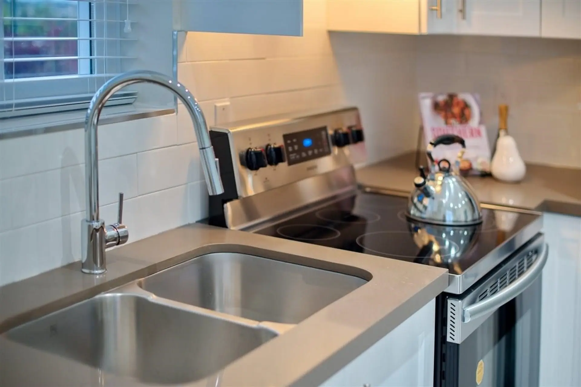 Property at 215 E 64TH AVENUE, Vancouver, BC