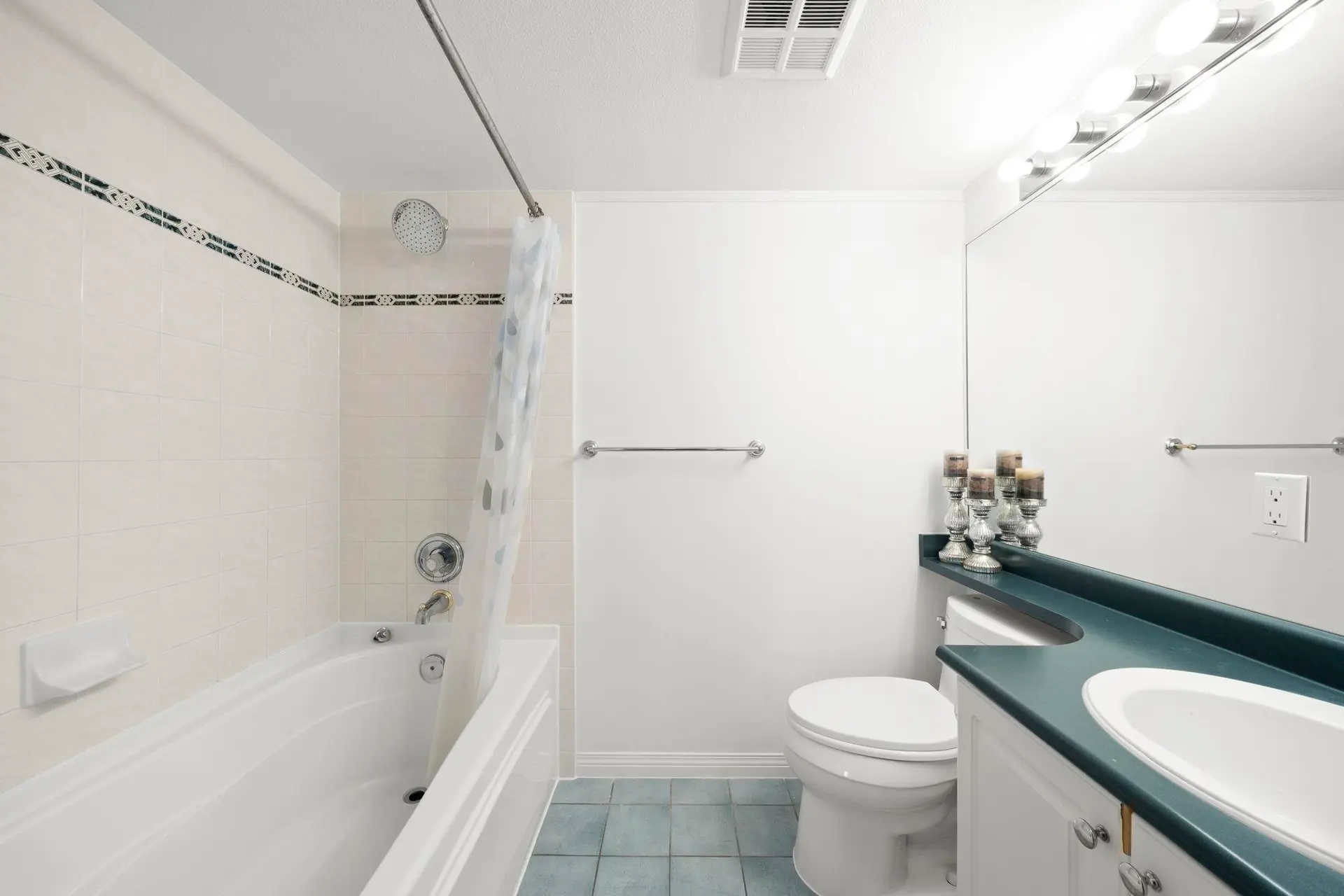 #202 1650 Grant Avenue - Image 14