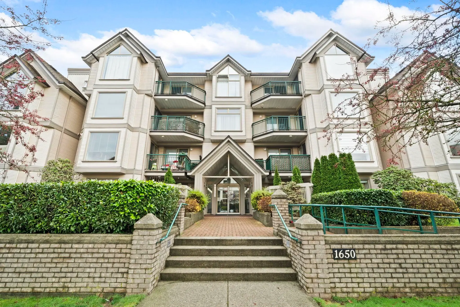 #202 1650 Grant Avenue - Image 19