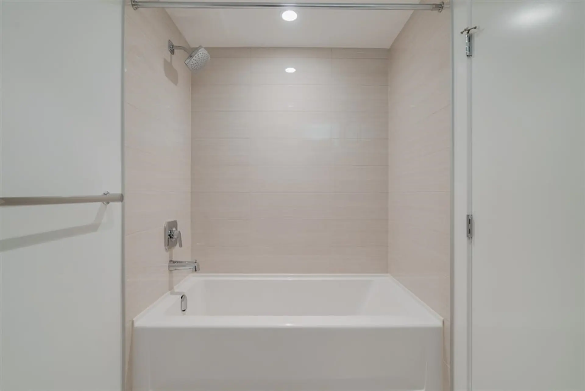 #703 5619 Cedarbridge Way - Image 6