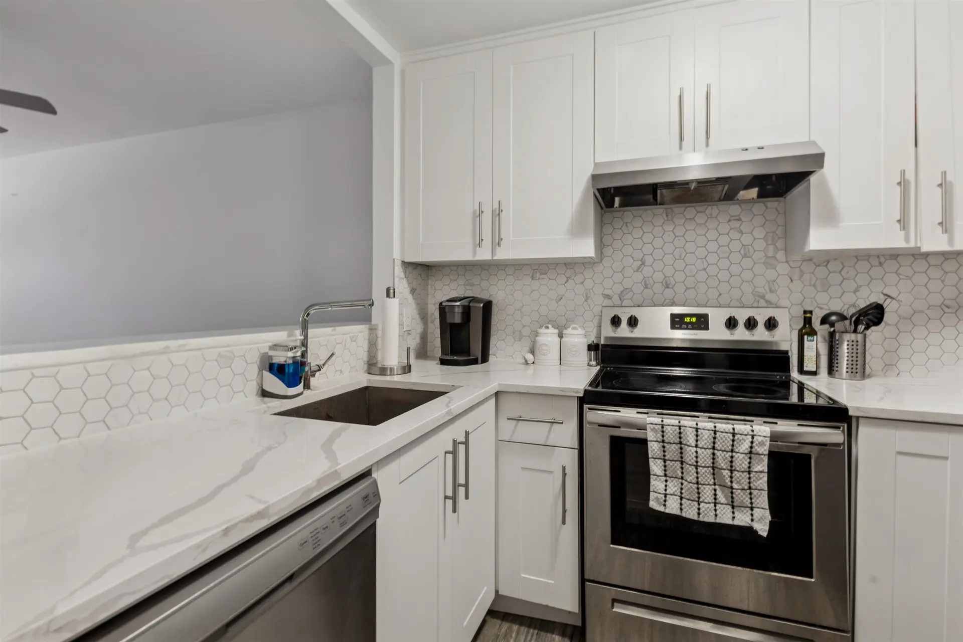 #308 1010 Chilco Street - Image 8