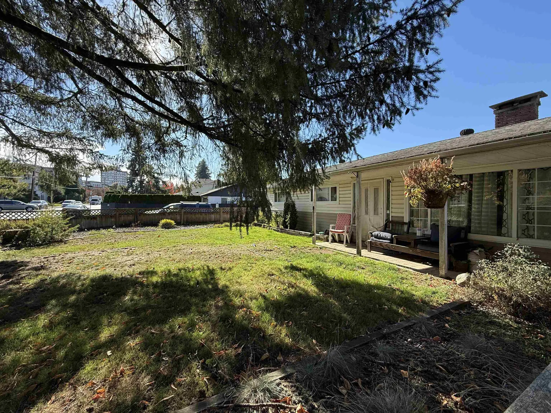 12129 222 Street - Image 18