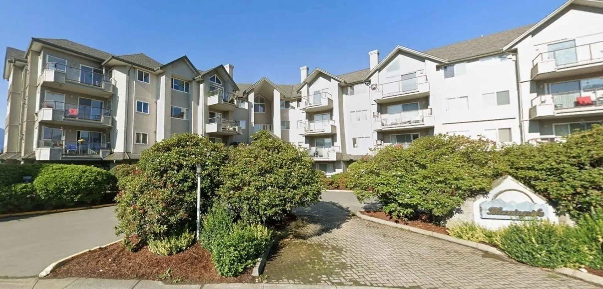 #404 45520 Knight Road - Image 1