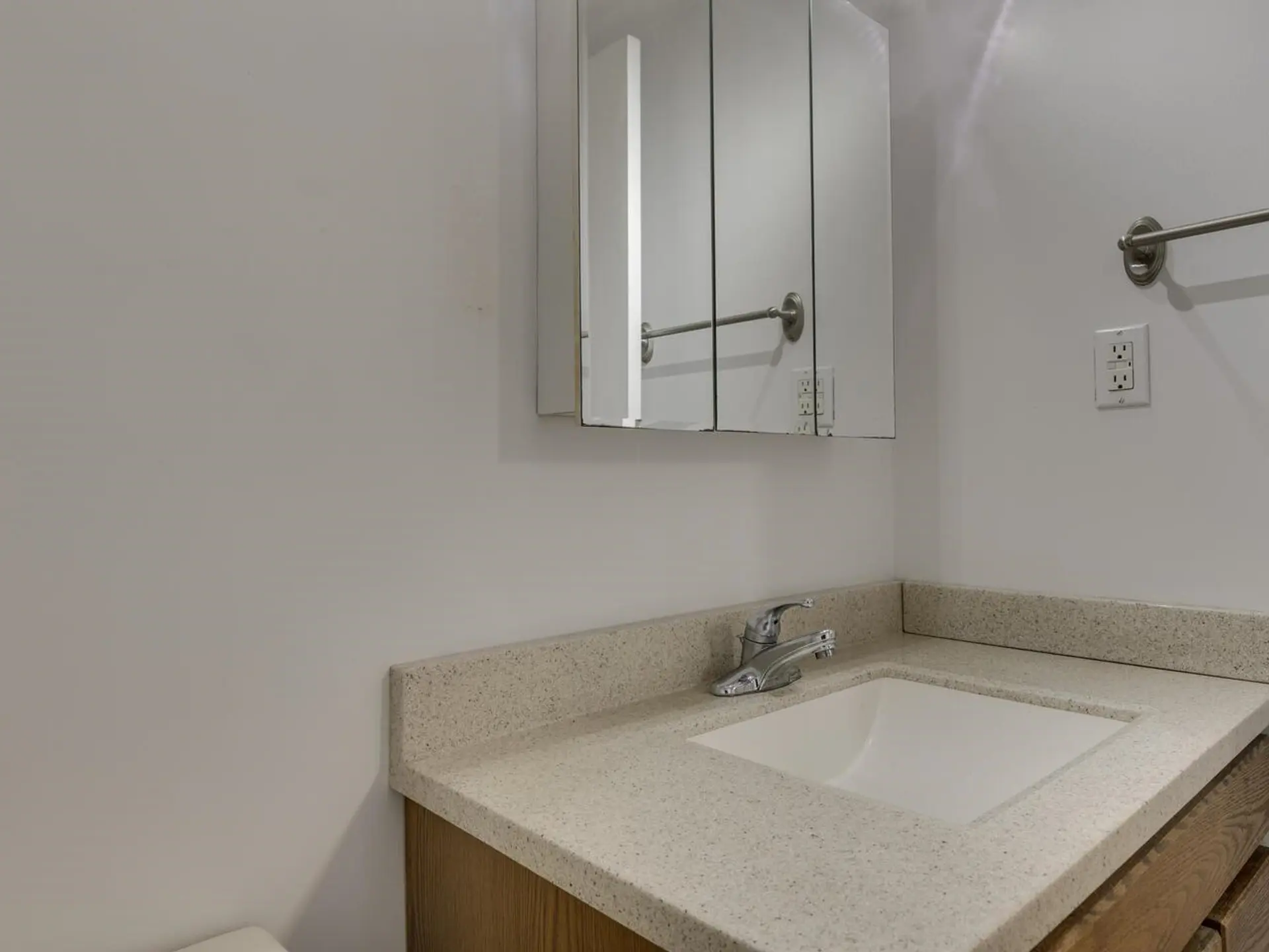 #208 275 W 2nd Street - Image 17