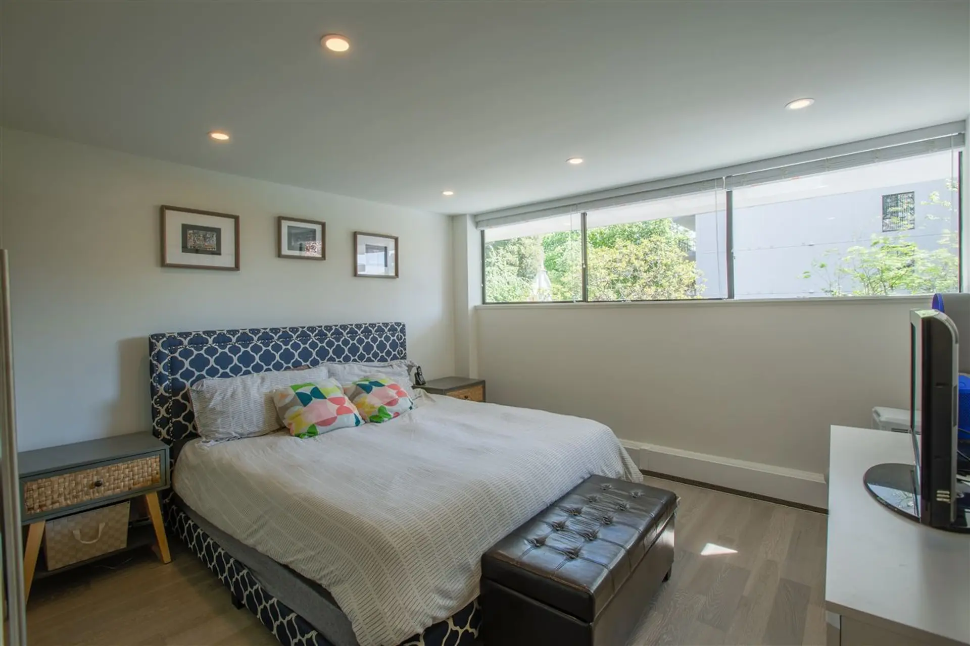 #106 1745 Esquimalt Avenue - Image 9
