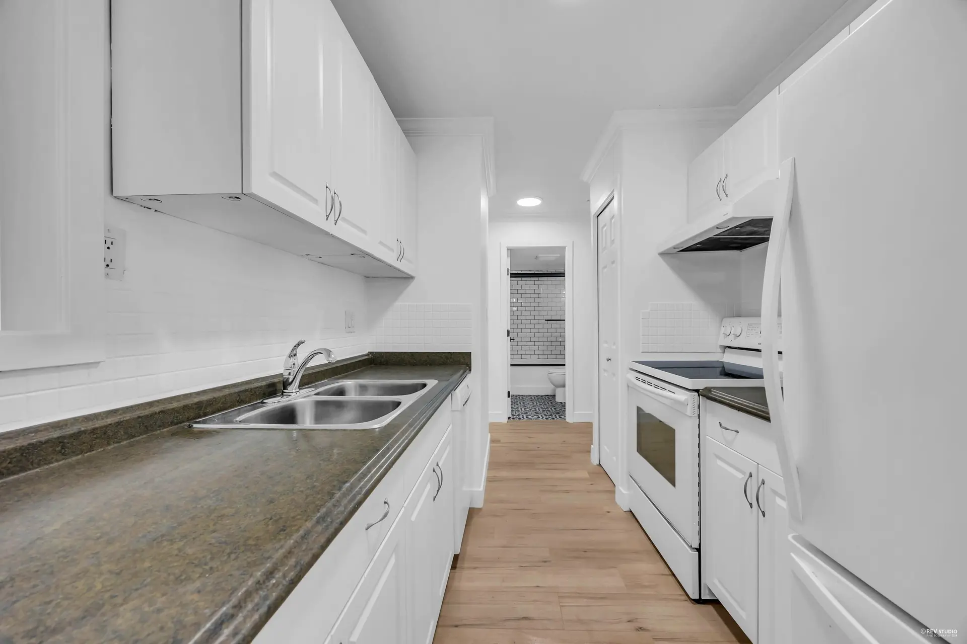 #104 33598 George Ferguson Way - Image 4