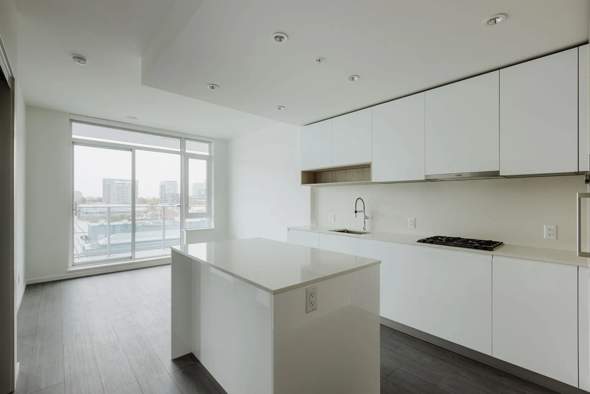 #511 6200 Minoru Boulevard - Image 1