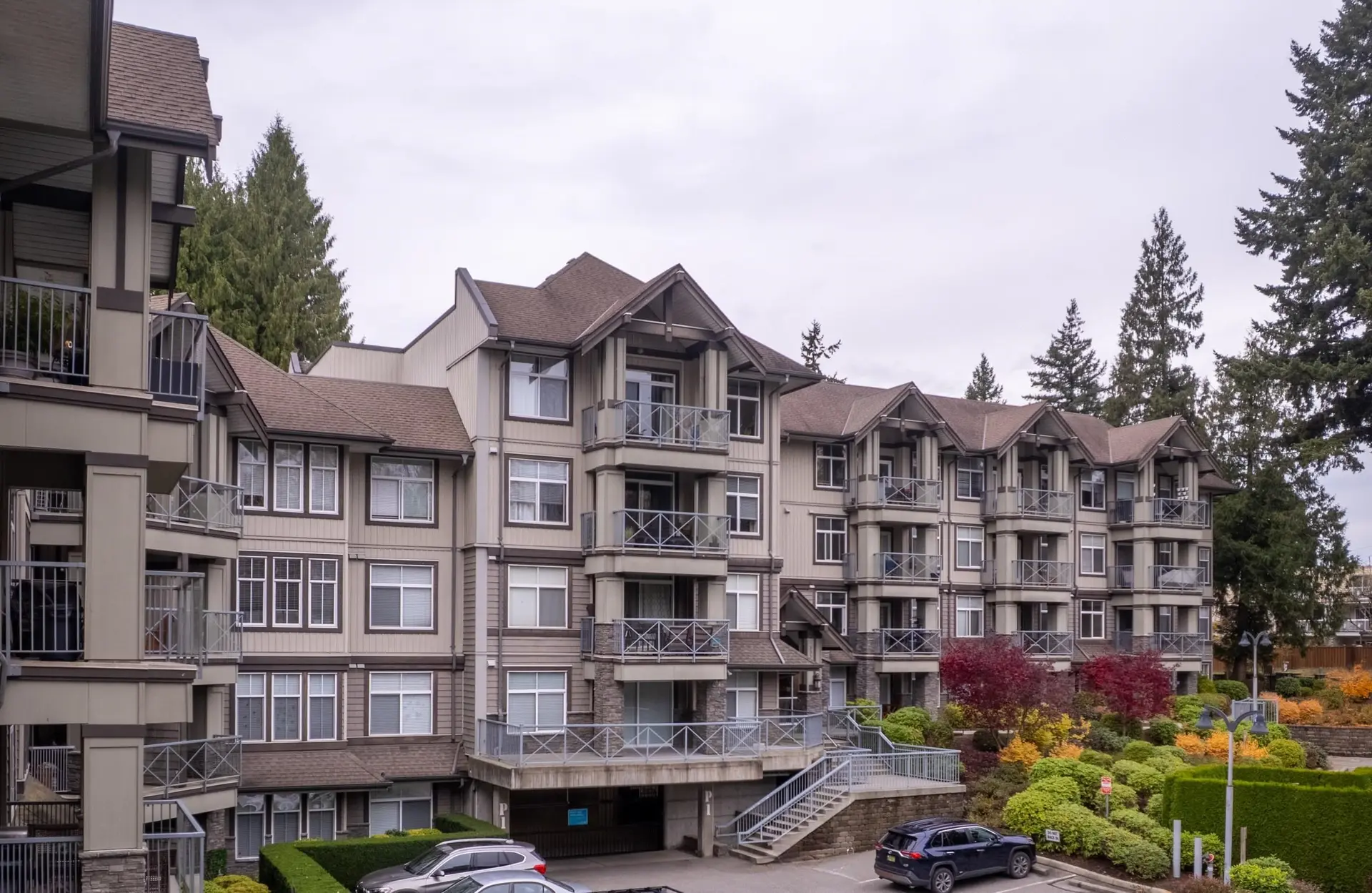 #306 33318 Bourquin Crescent - Image 4