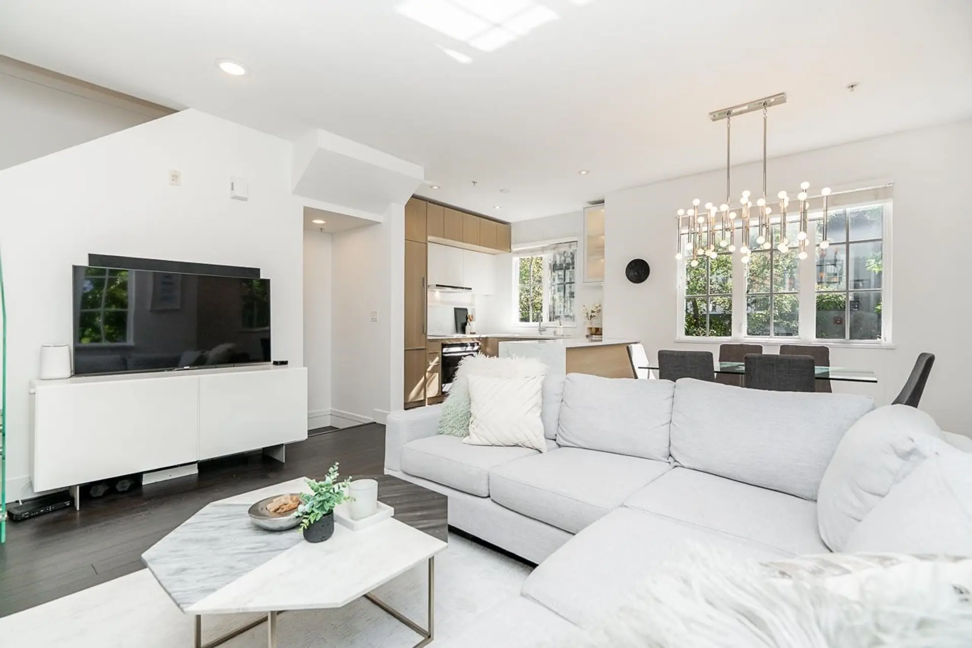 2606 Quebec Street - Image 3