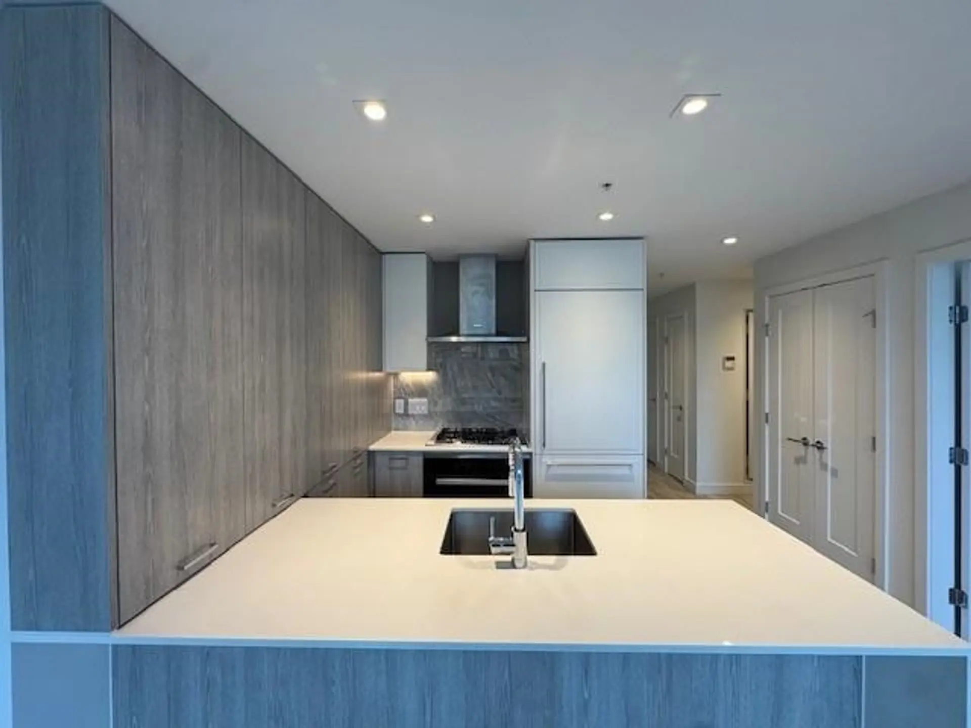 #206 2288 Alpha Avenue - Image 6