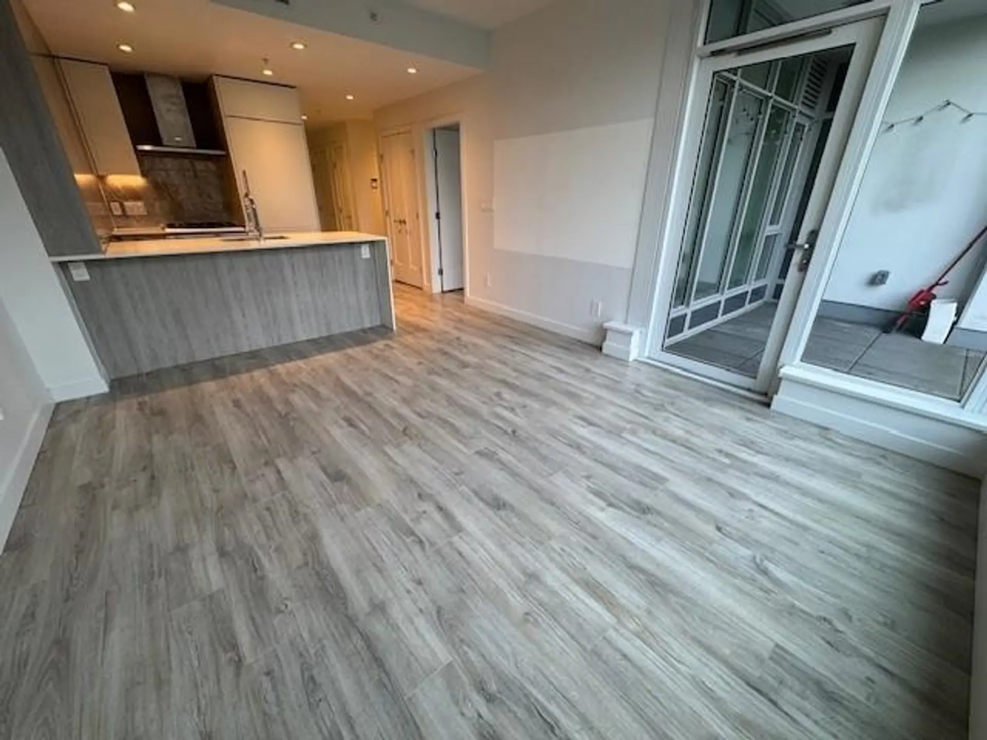 #206 2288 Alpha Avenue - Image 7