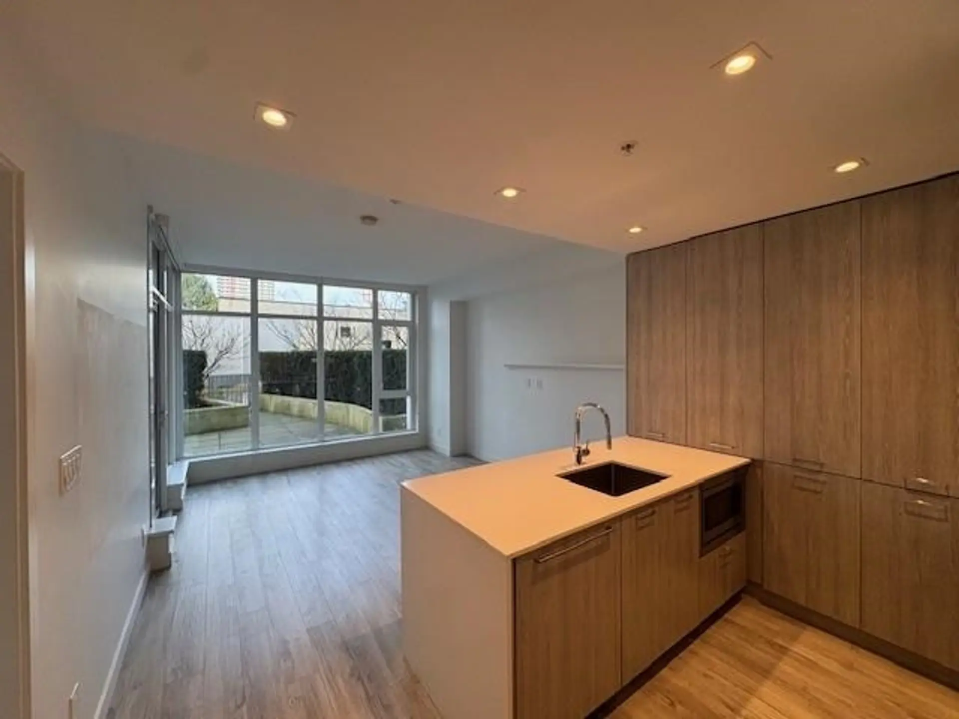 #206 2288 Alpha Avenue - Image 9