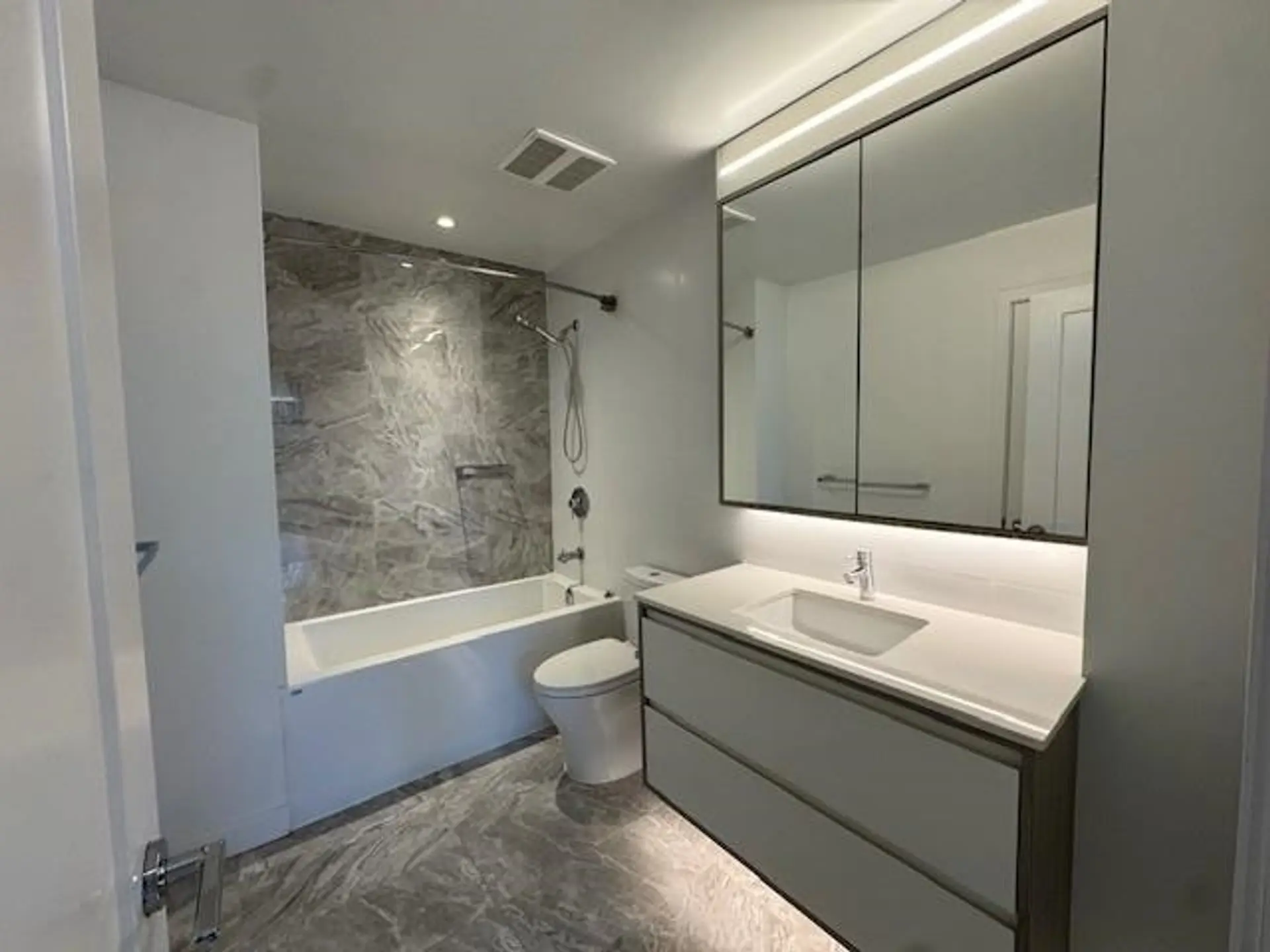 #206 2288 Alpha Avenue - Image 14