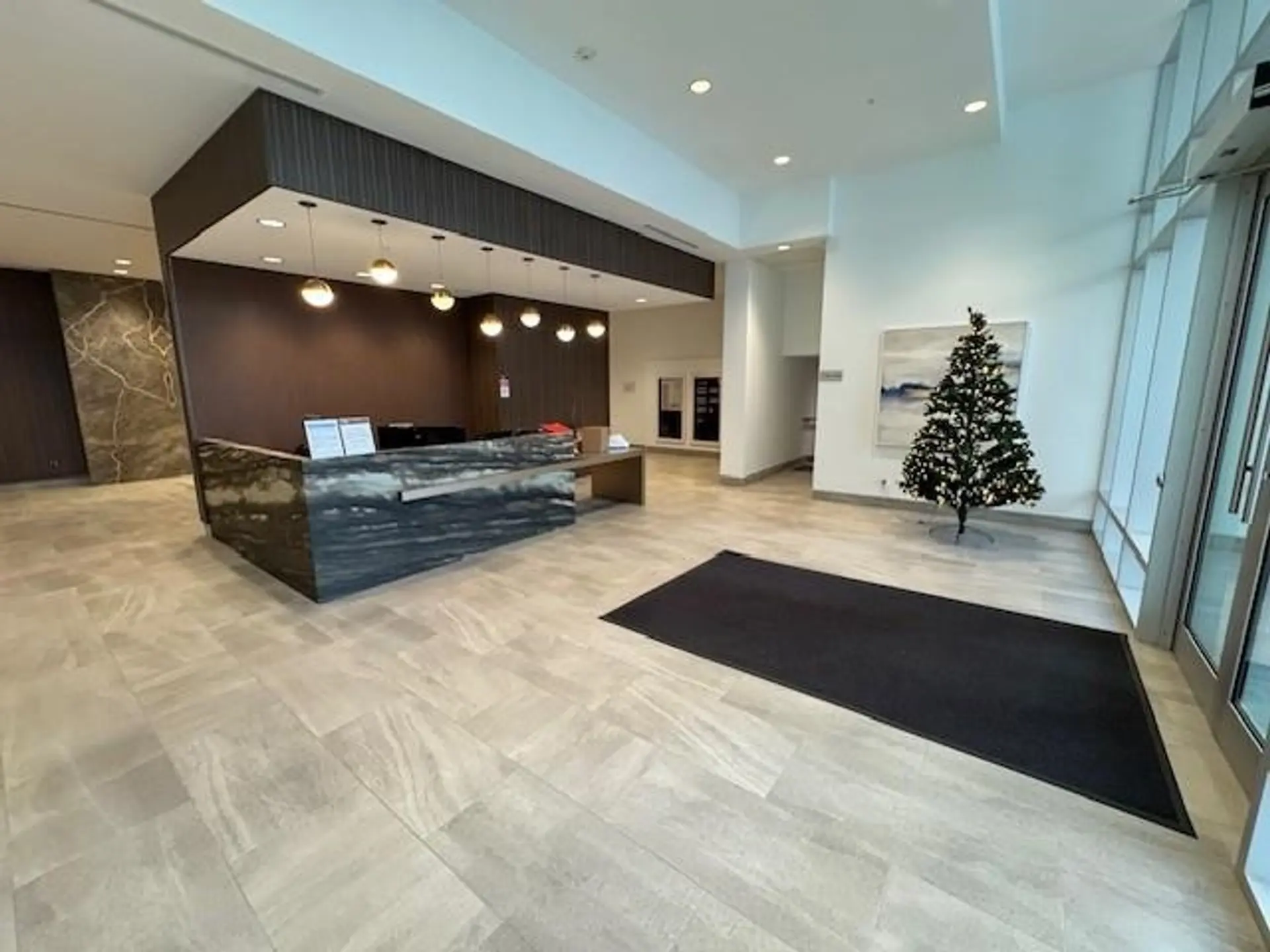 #206 2288 Alpha Avenue - Image 4