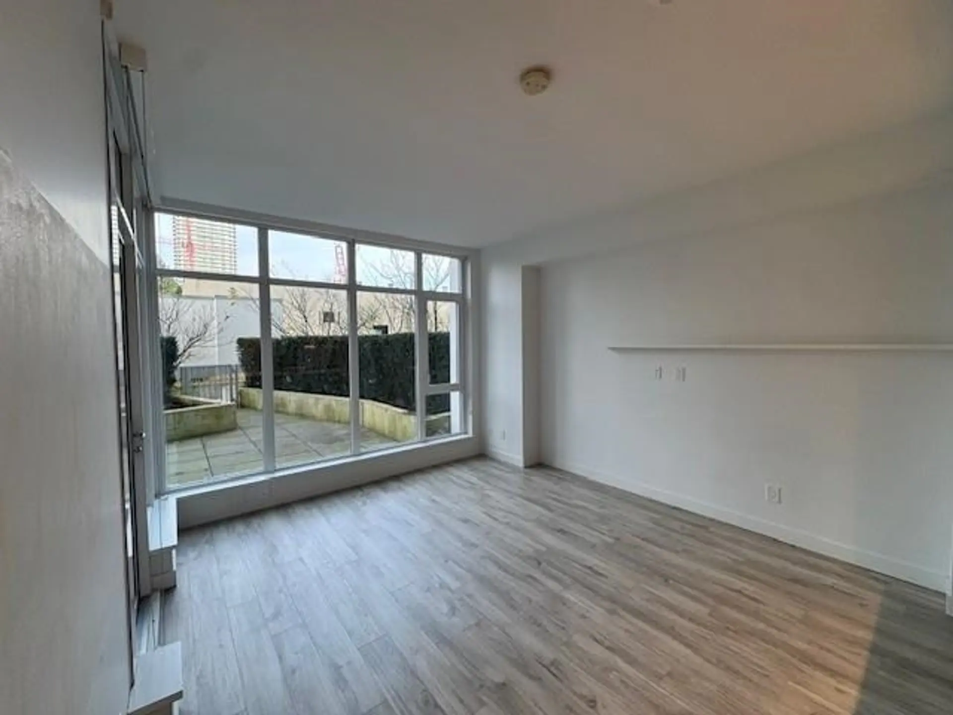 #206 2288 Alpha Avenue - Image 8