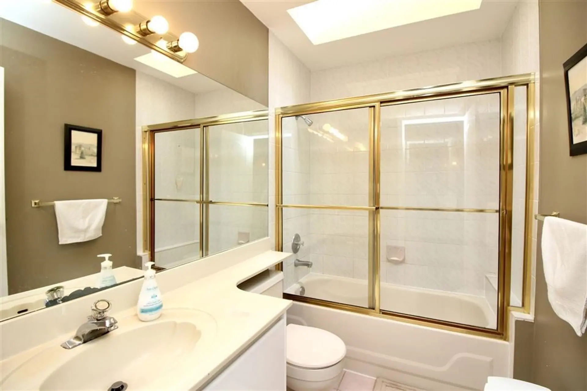 6628 Kitchener Street - Image 17