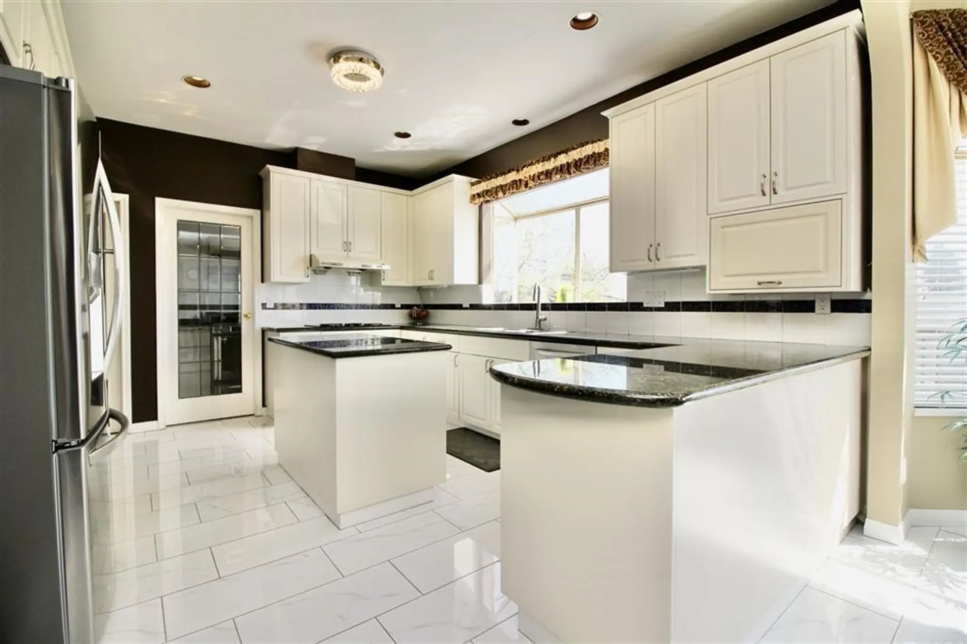 6628 Kitchener Street - Image 5