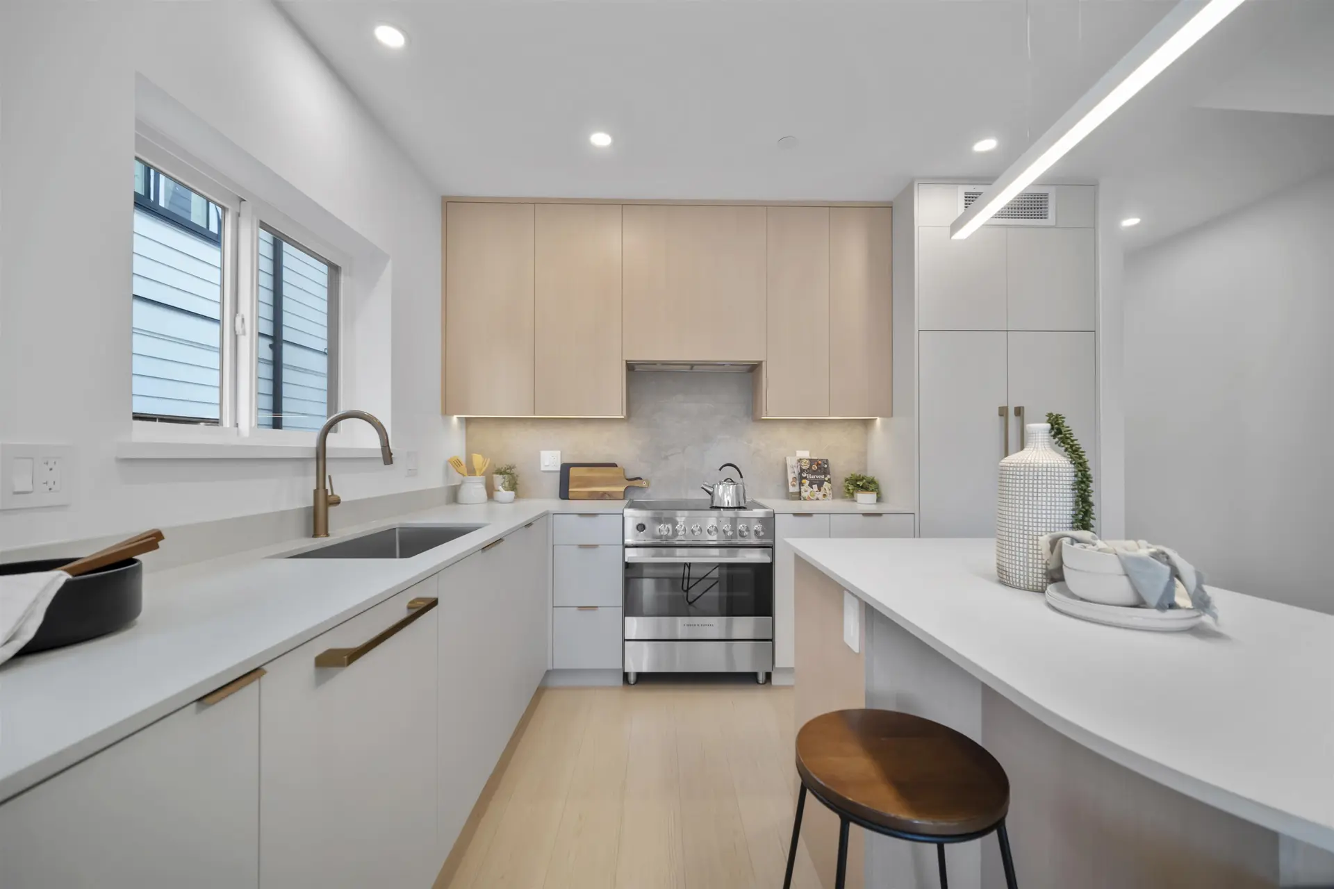 #102 2329 E 34th Avenue - Image 3