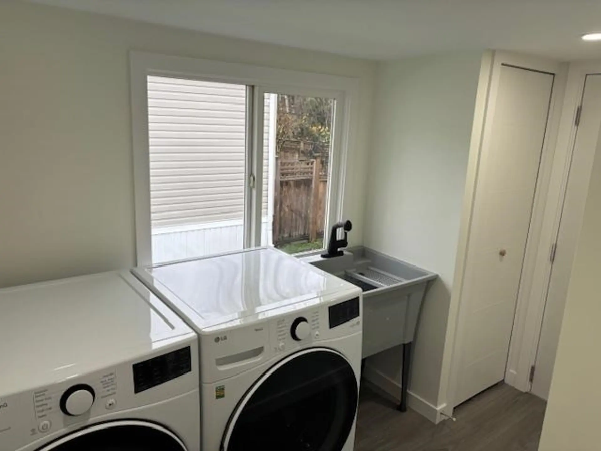 #21 23387 70a Avenue - Image 10