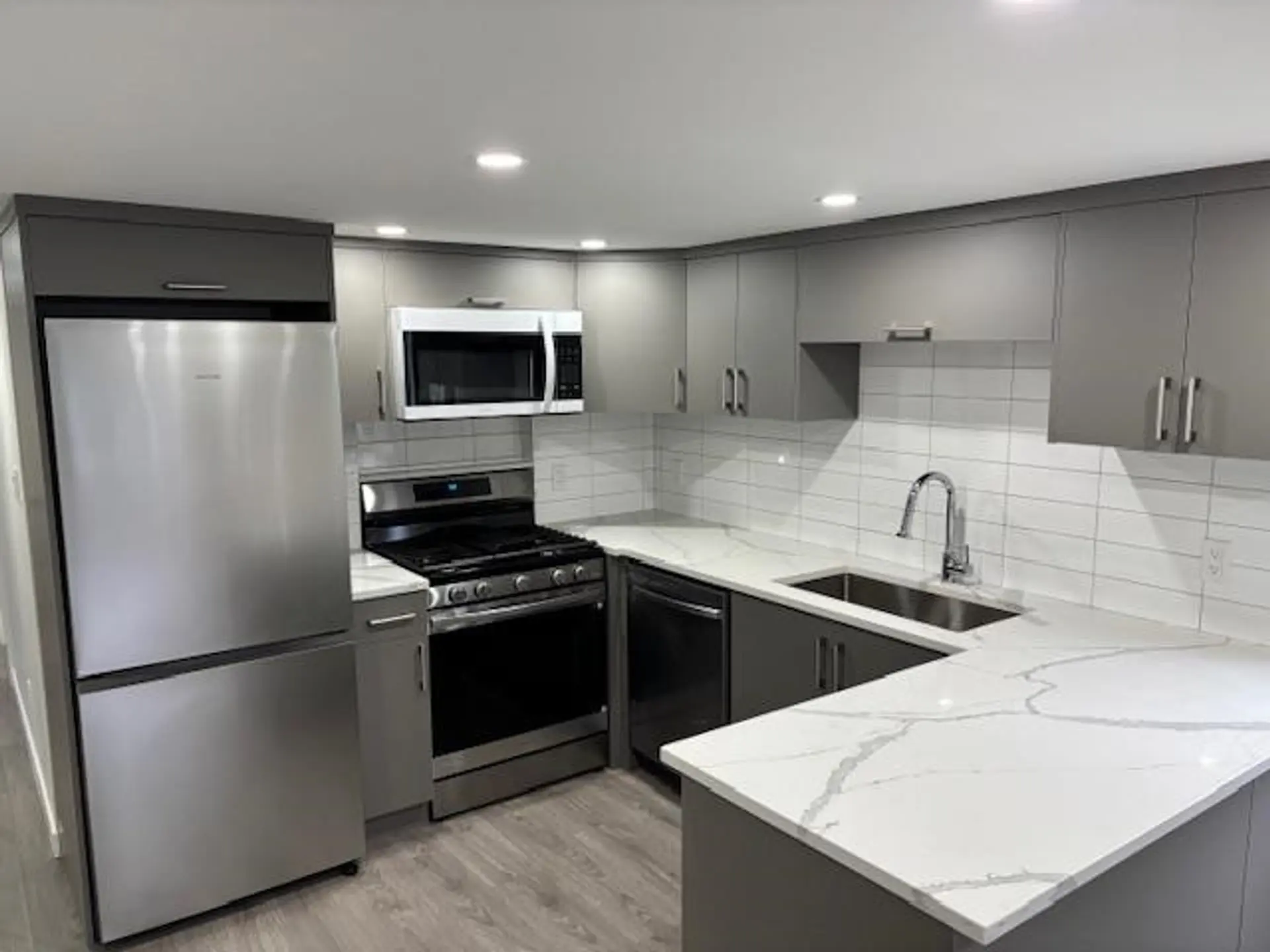 #21 23387 70a Avenue - Image 15