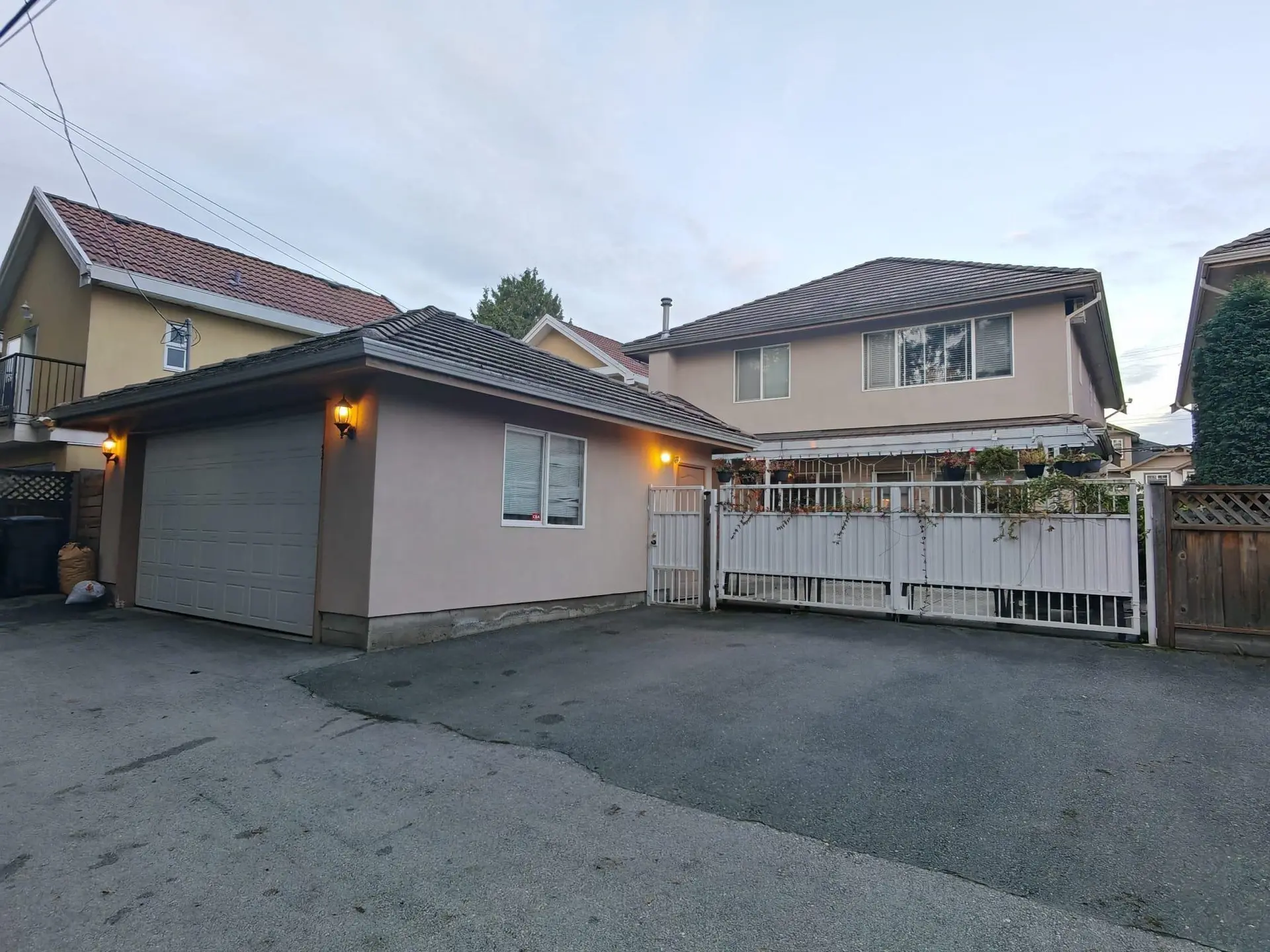 9211 No. 3 Road - Image 16