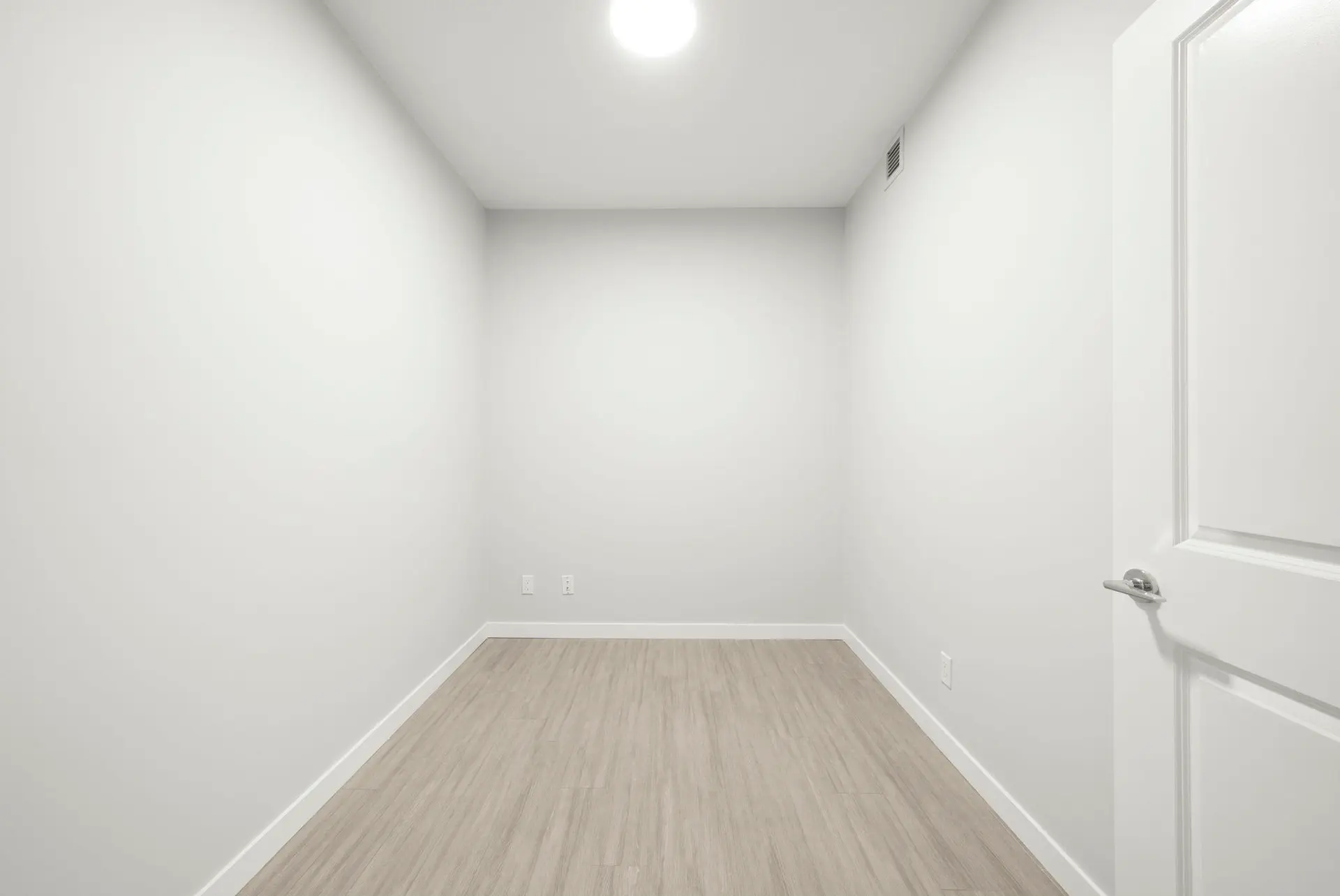 #301 2632 Library Lane - Image 9