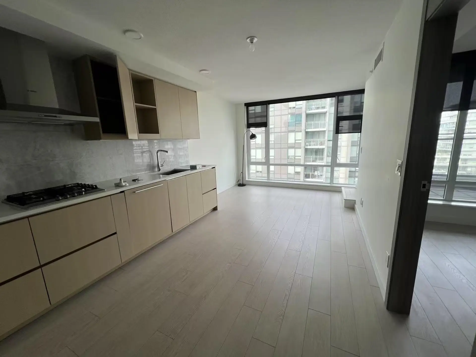 Property at #1606 8800 HAZELBRIDGE WAY, Richmond, BC