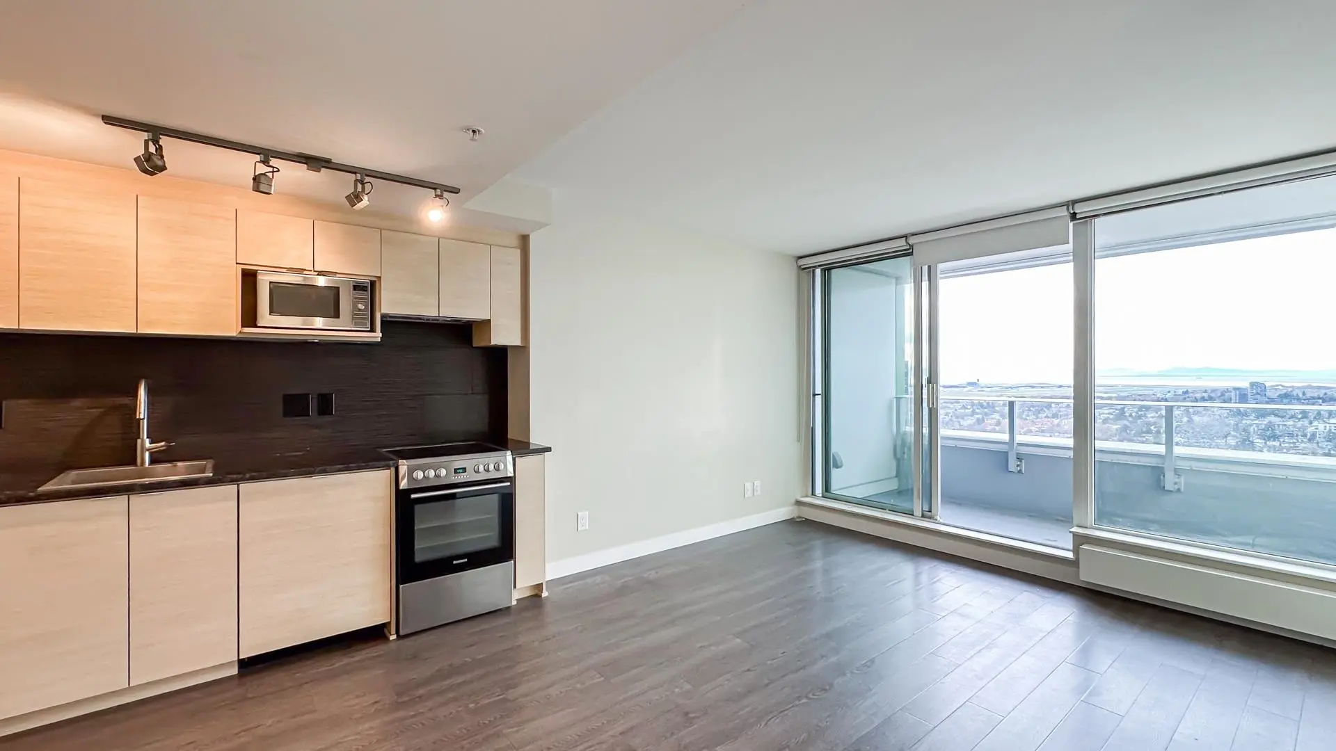 #3504 488 SW Marine Drive - Image 6