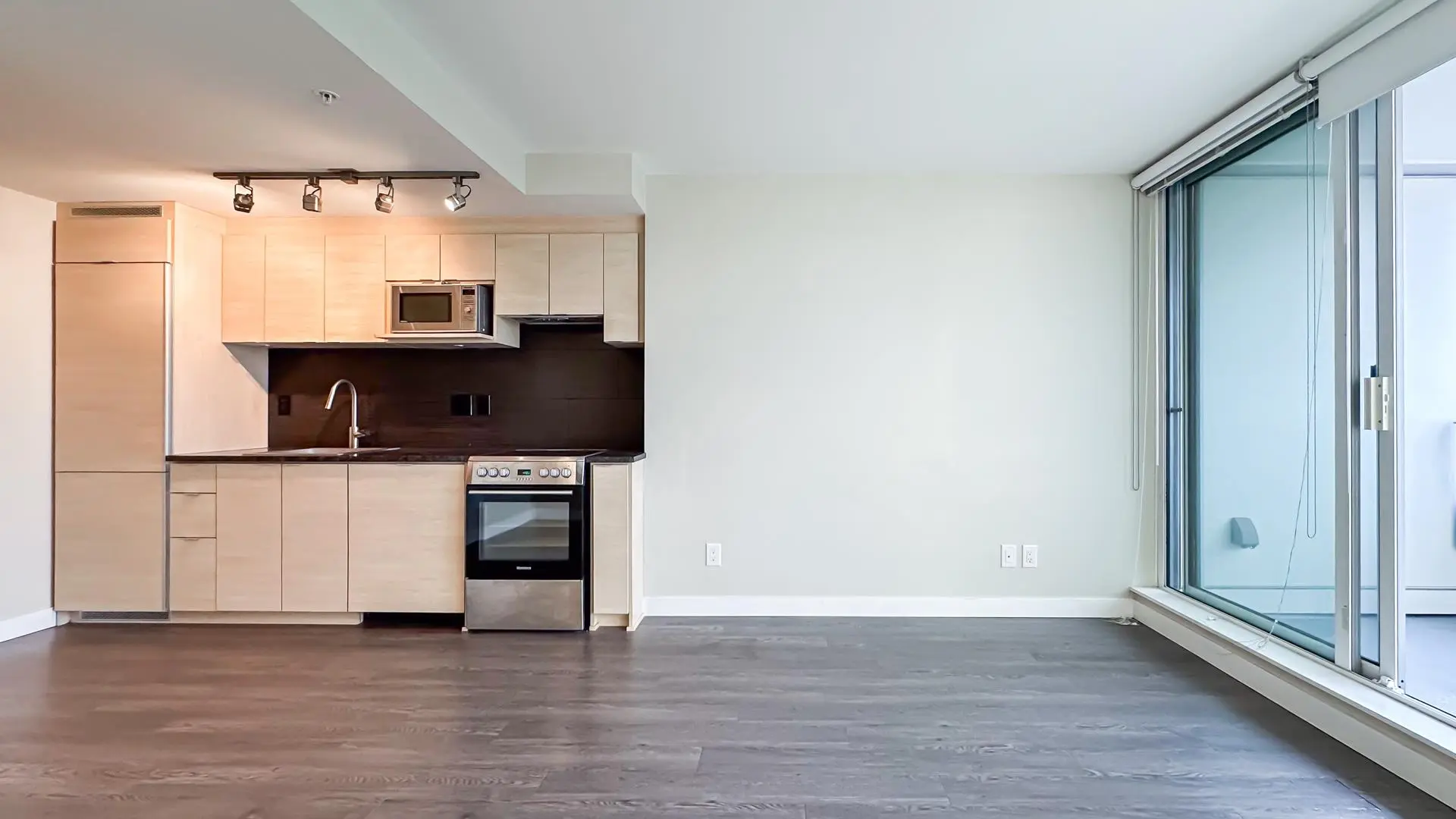 #3504 488 SW Marine Drive - Image 8