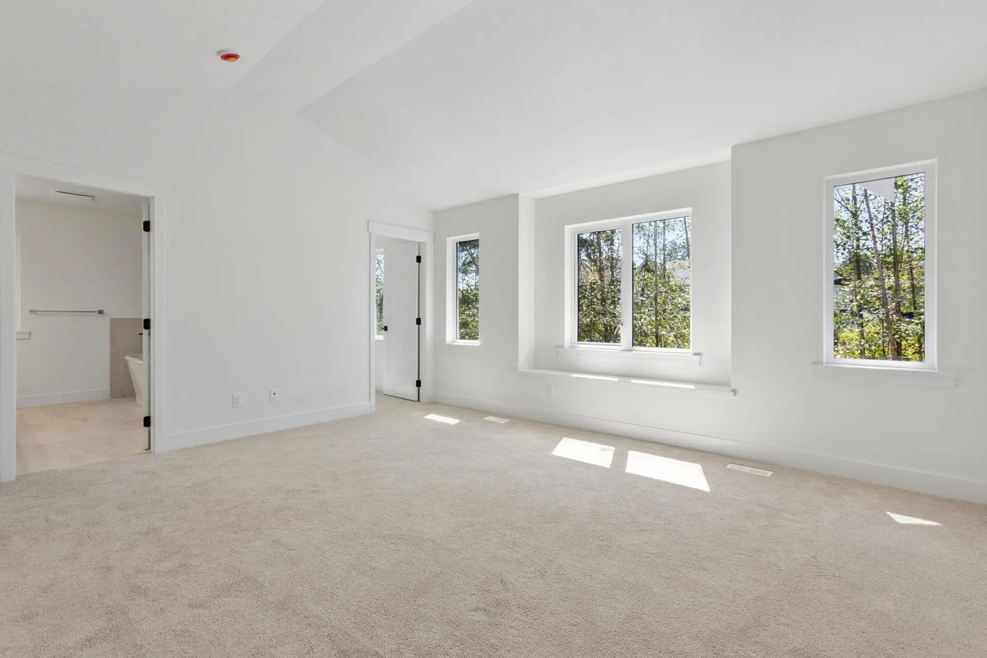 20333 77a Street - Image 6