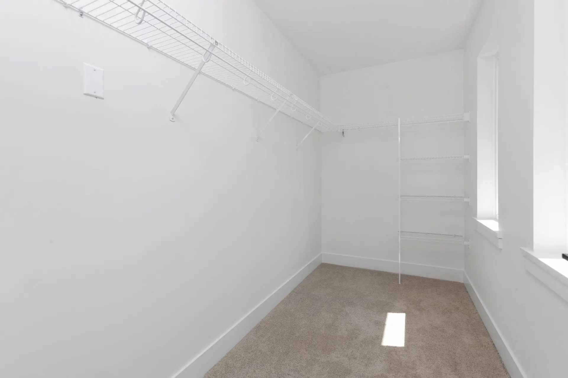20333 77a Street - Image 7
