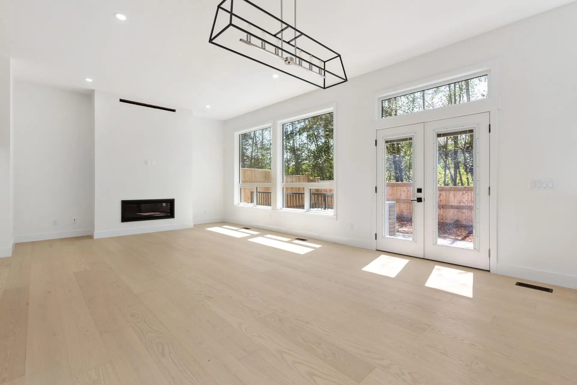 20333 77a Street - Image 4