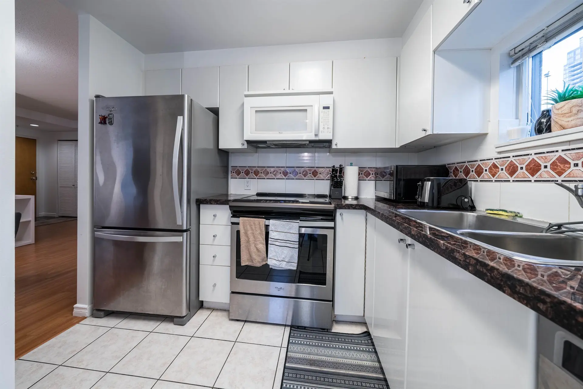 Property at #903 1166 MELVILLE STREET, Vancouver, BC